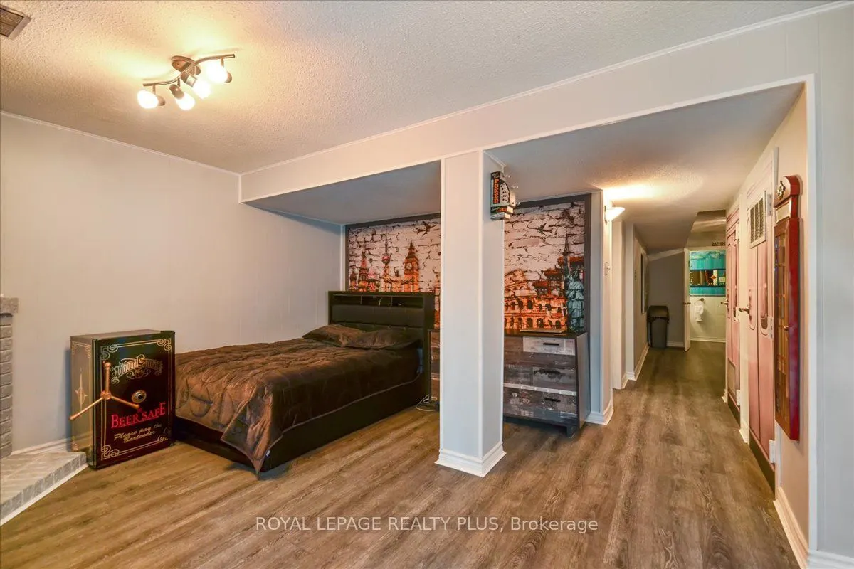 1951 Rathburn Road E, #103