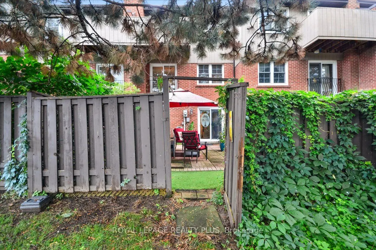 1951 Rathburn Road E, #103