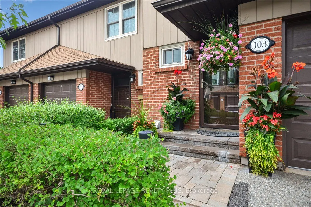 1951 Rathburn Road E, #103