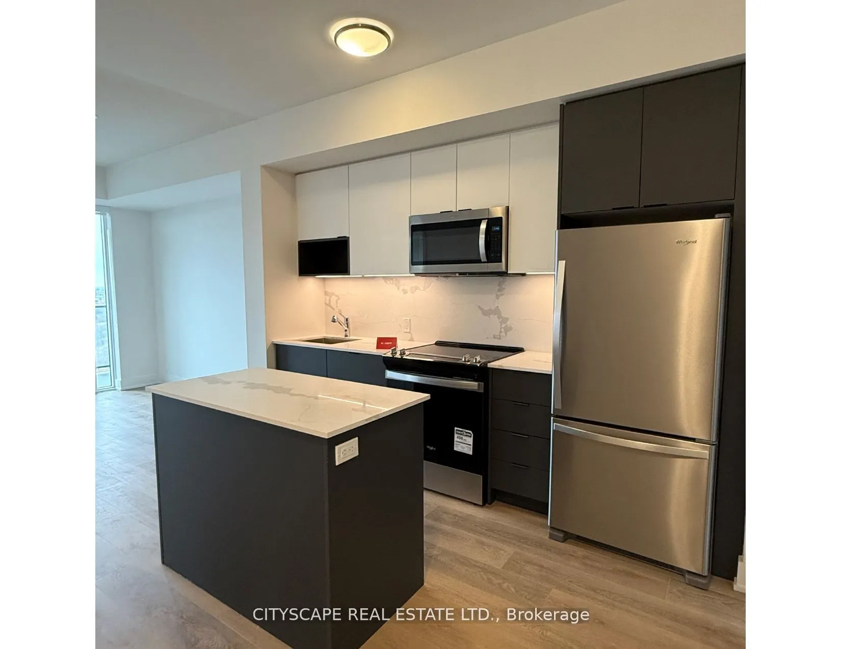 202 Burnhamthorpe Road E, #1410