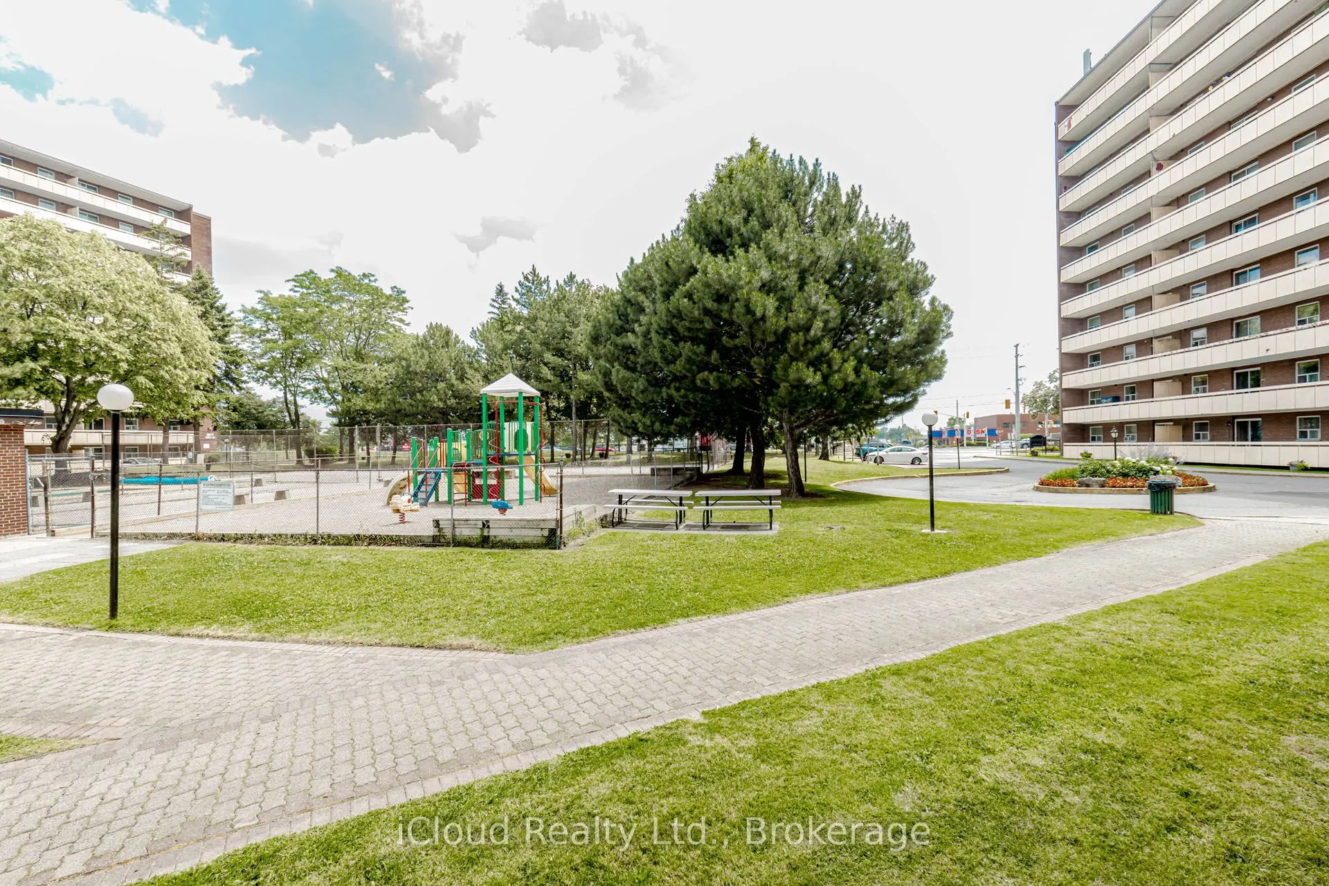 3555 Derry Road E, #103