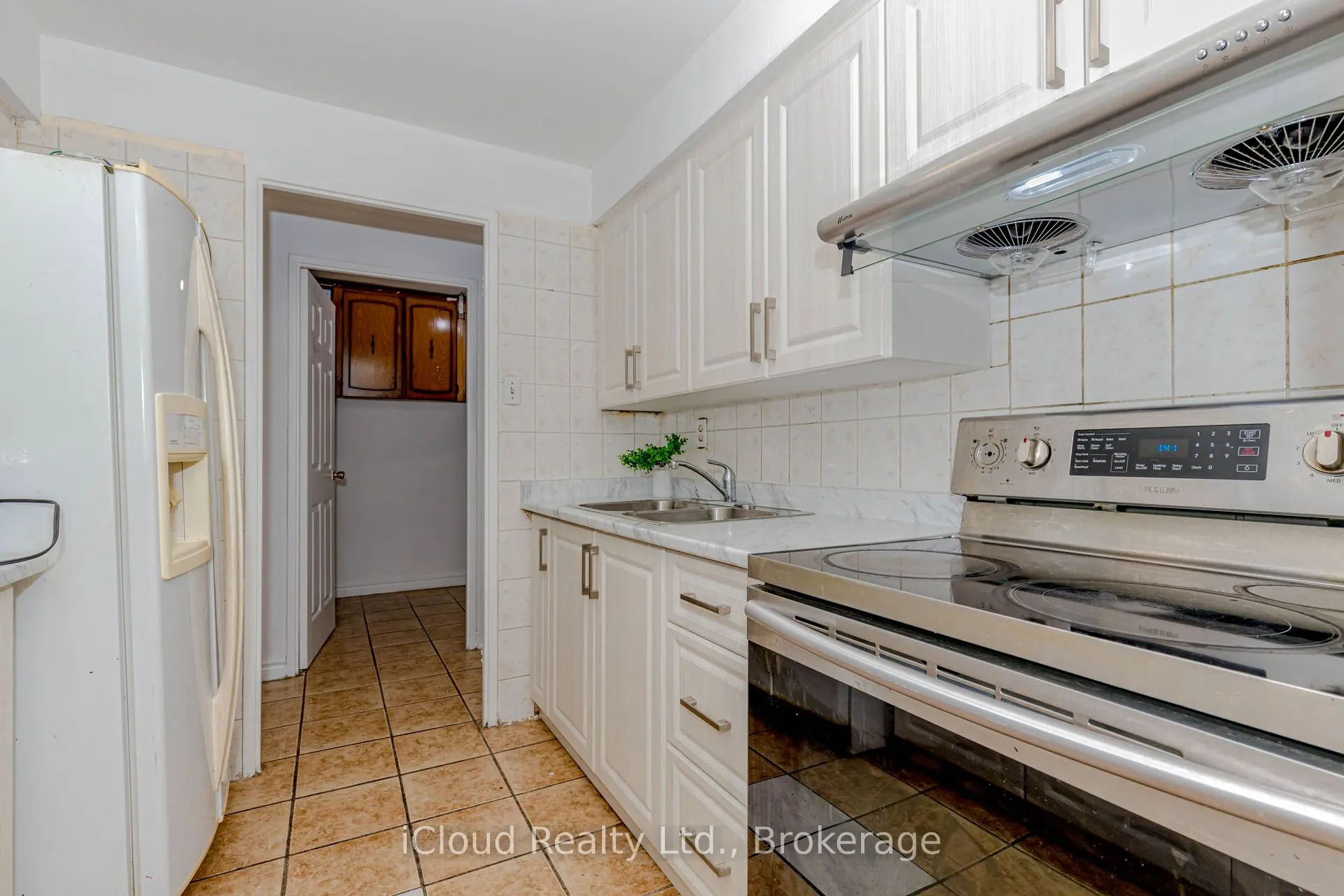 3555 Derry Road E, #103