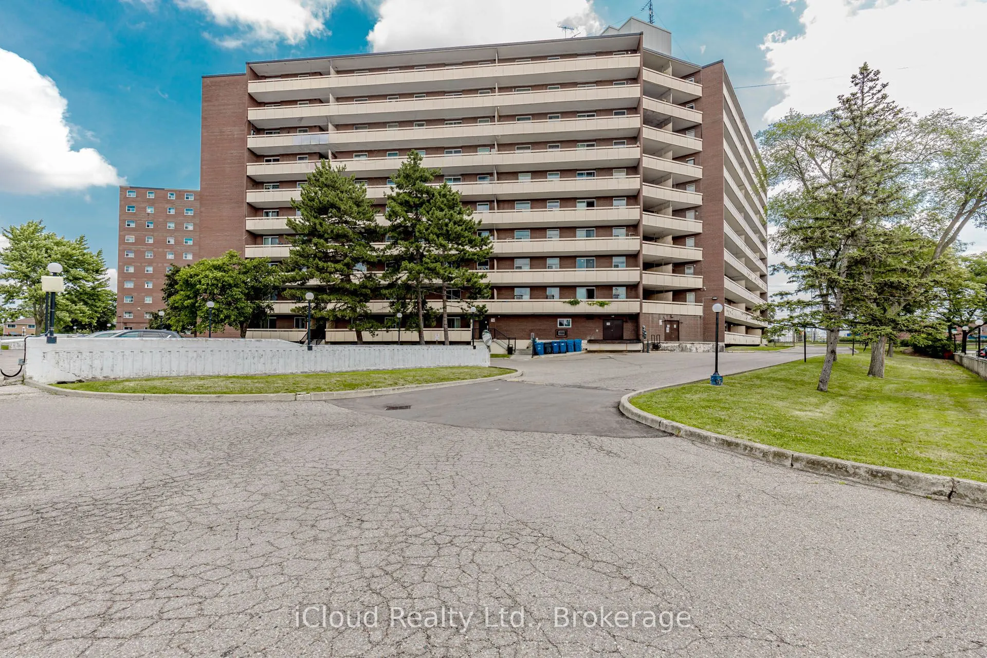 3555 Derry Road E, #103
