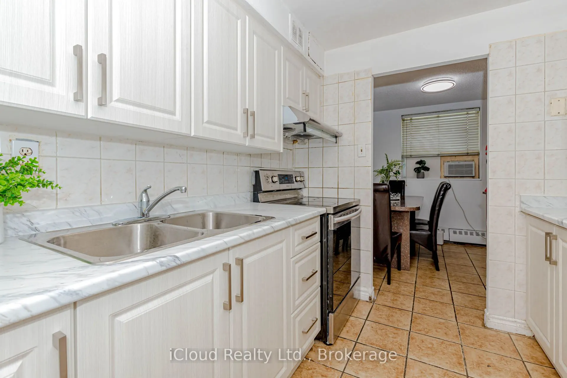 3555 Derry Road E, #103