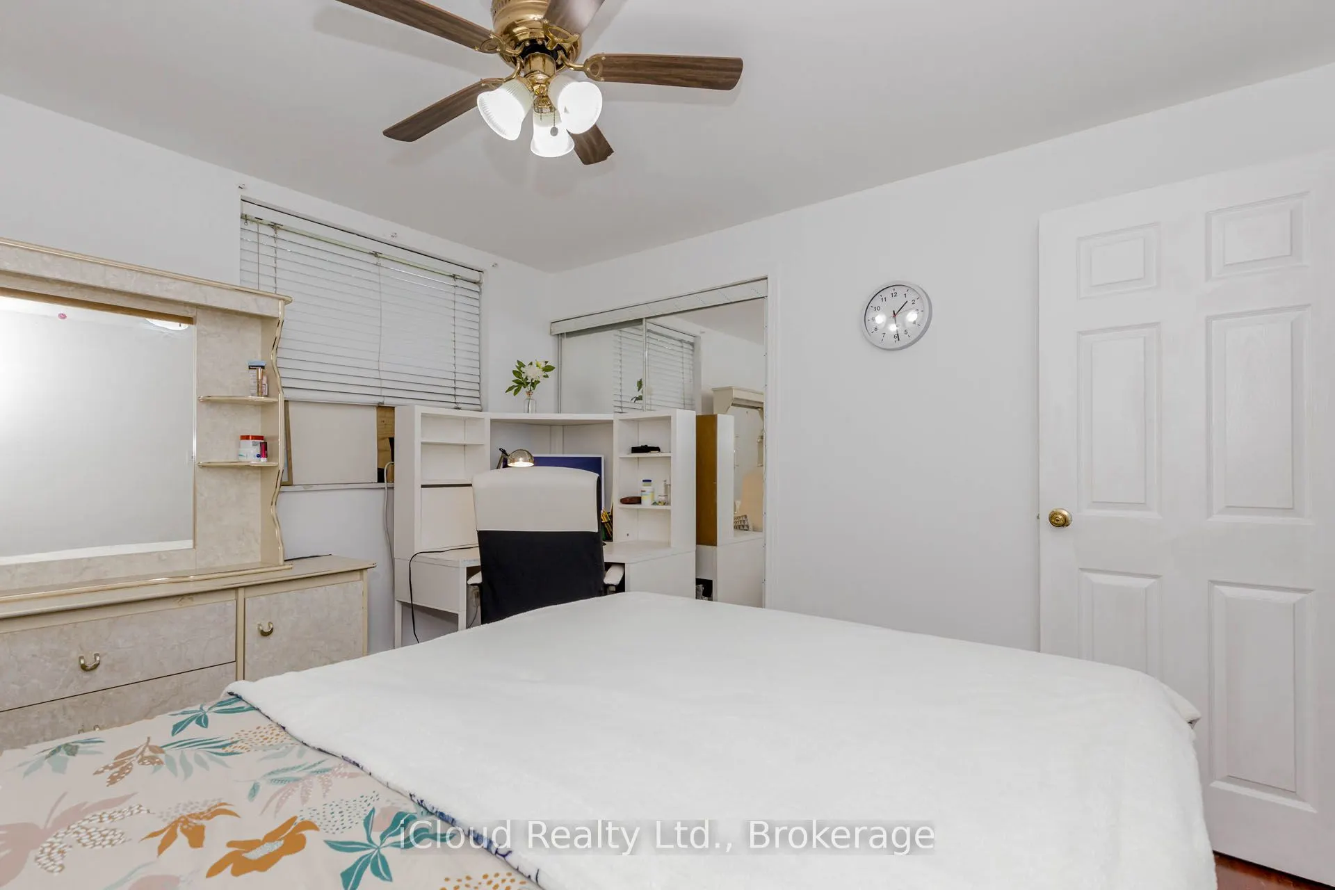 3555 Derry Road E, #103