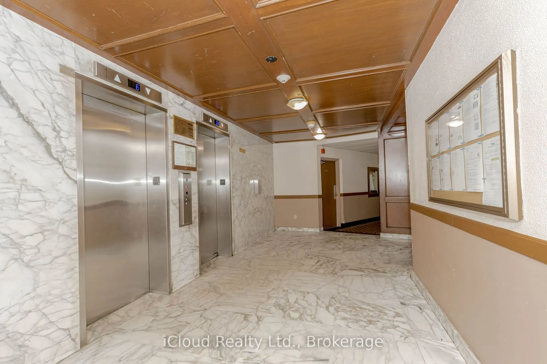 3555 Derry Road E, #103