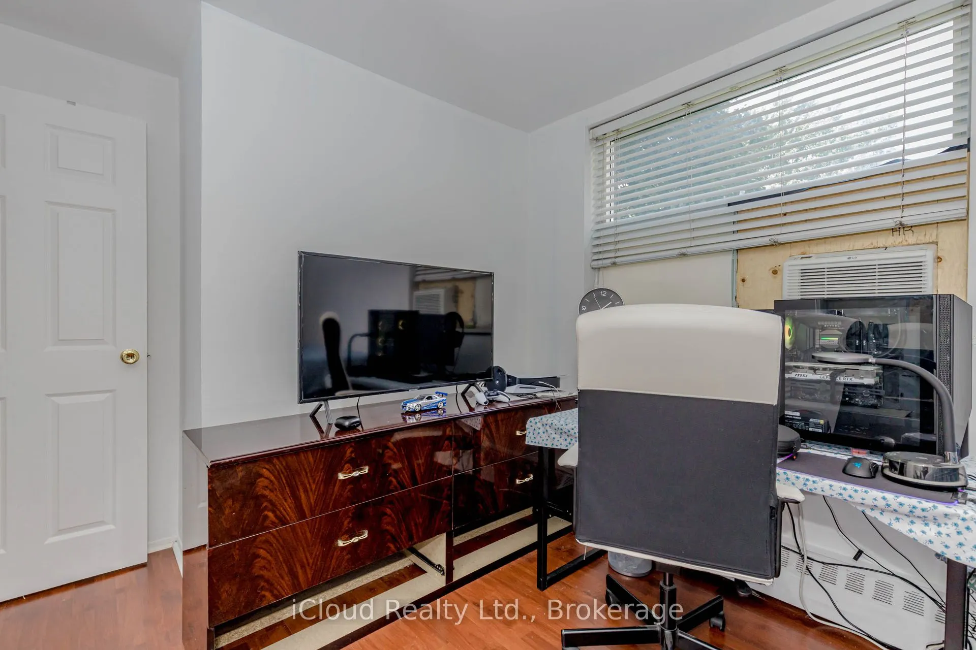 3555 Derry Road E, #103