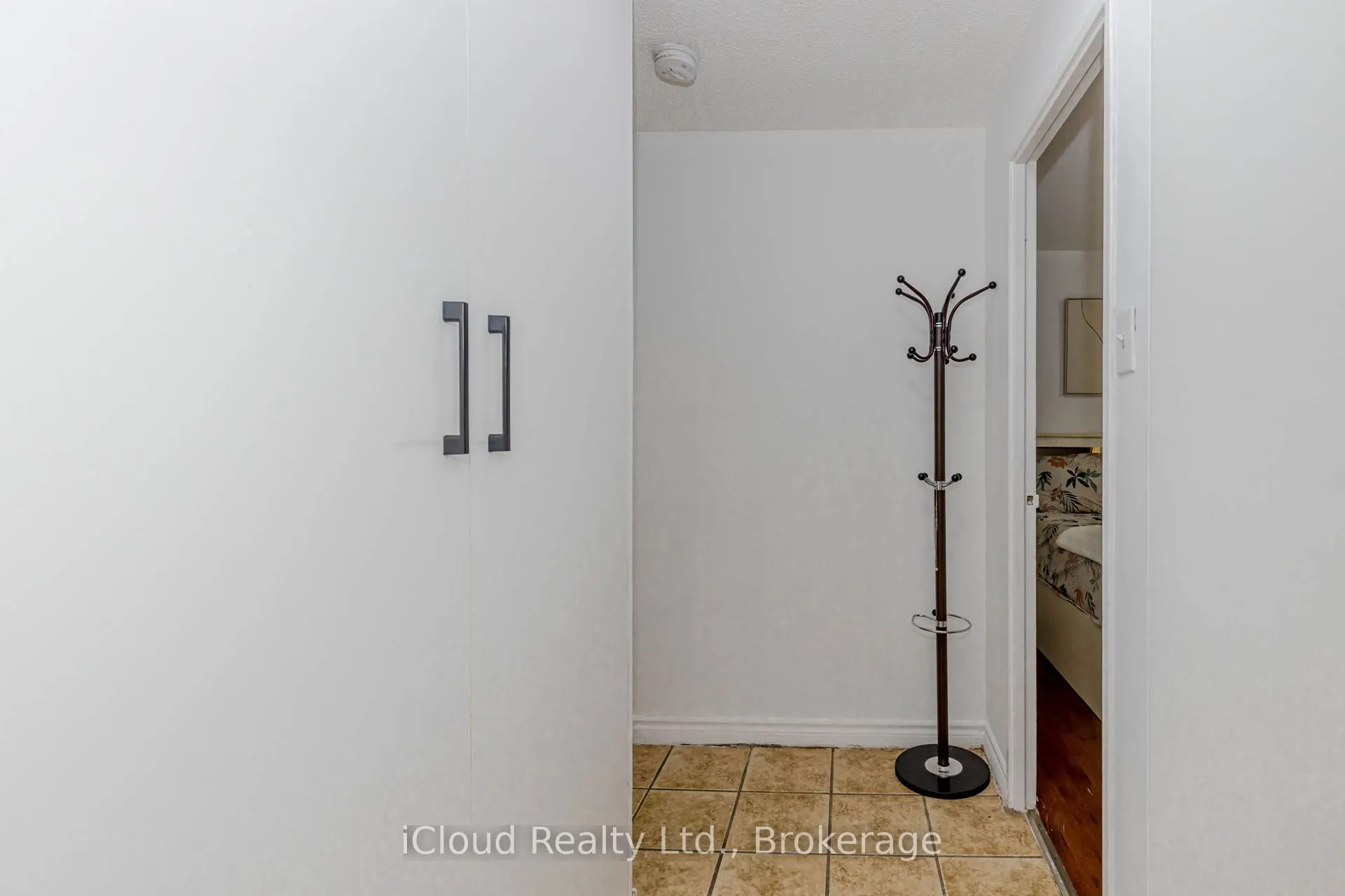 3555 Derry Road E, #103