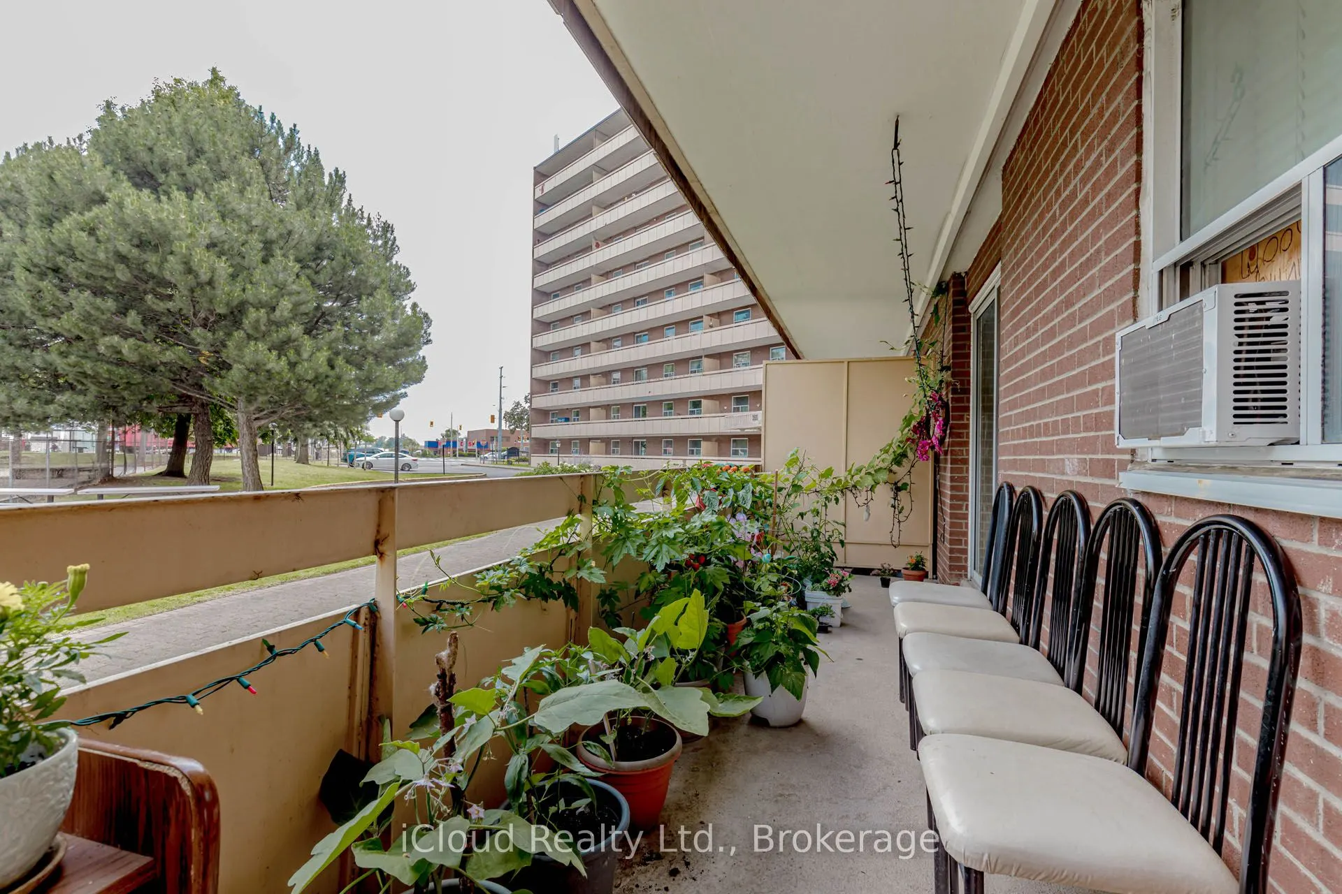 3555 Derry Road E, #103