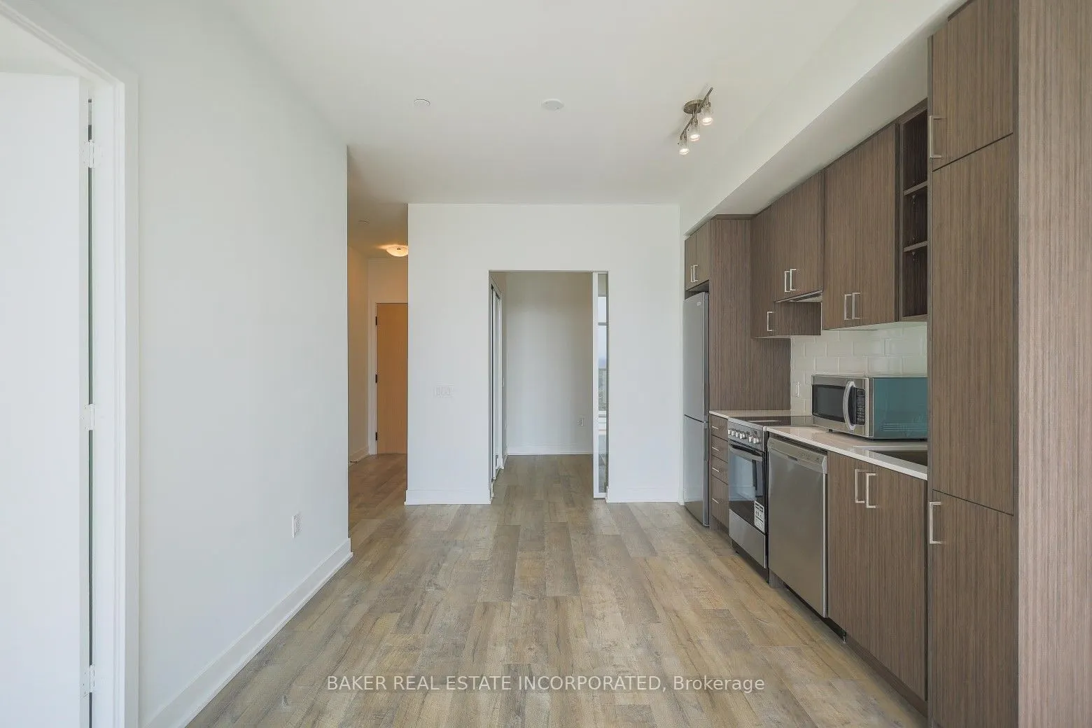 50 George Butchart Drive, #1023