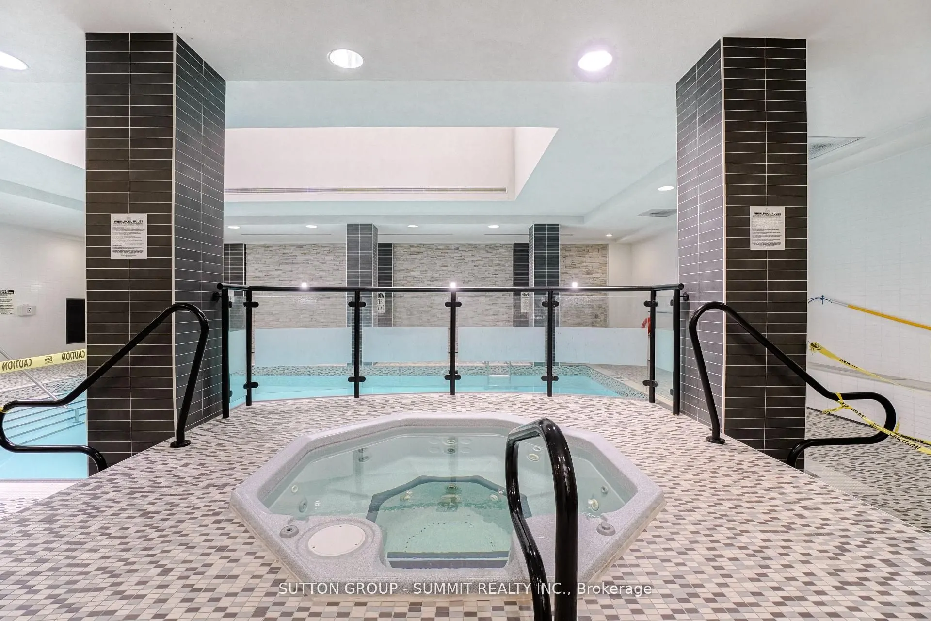 310 BURNHAMTHORPE Road W, #2310