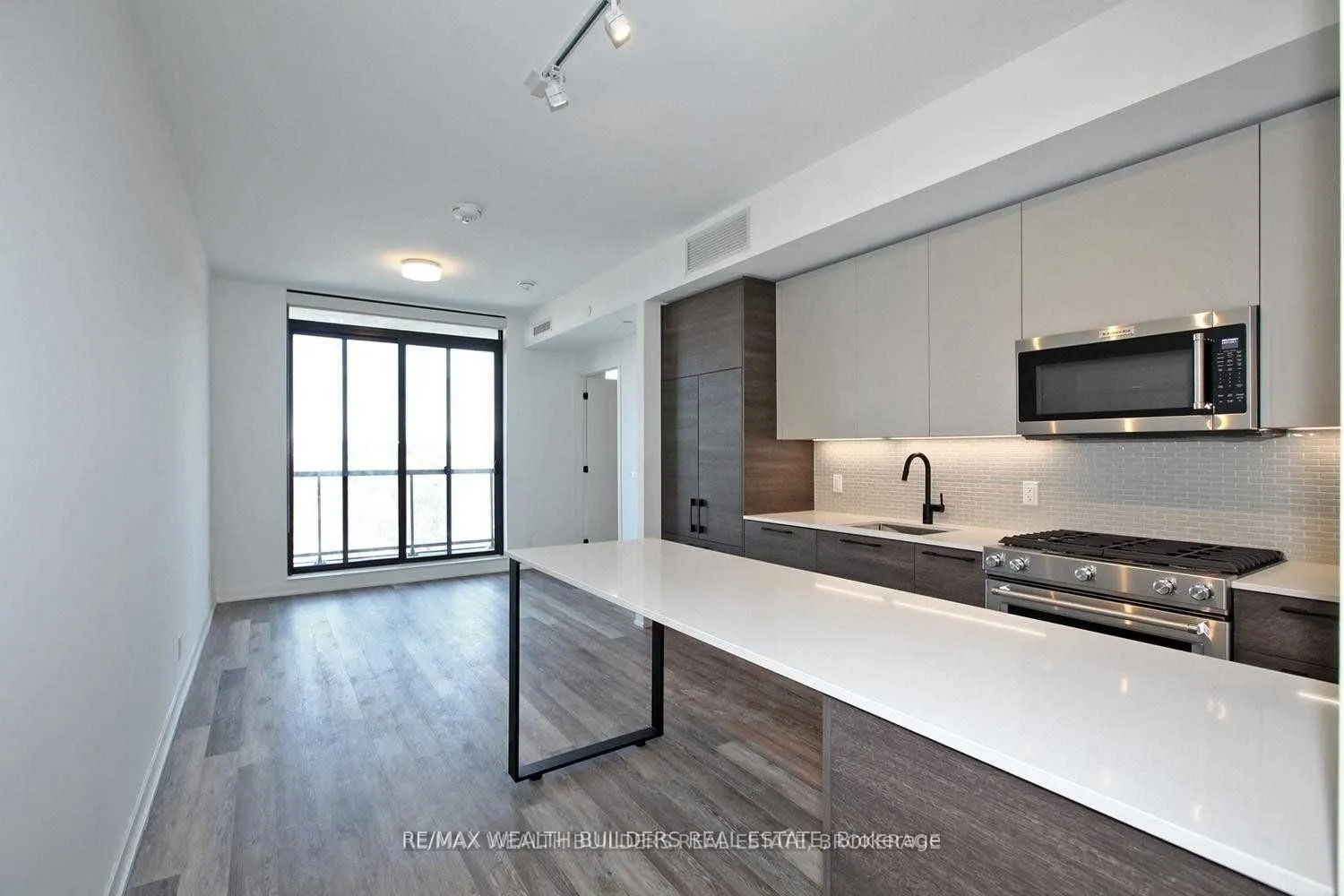 2118 Bloor Street W, #511