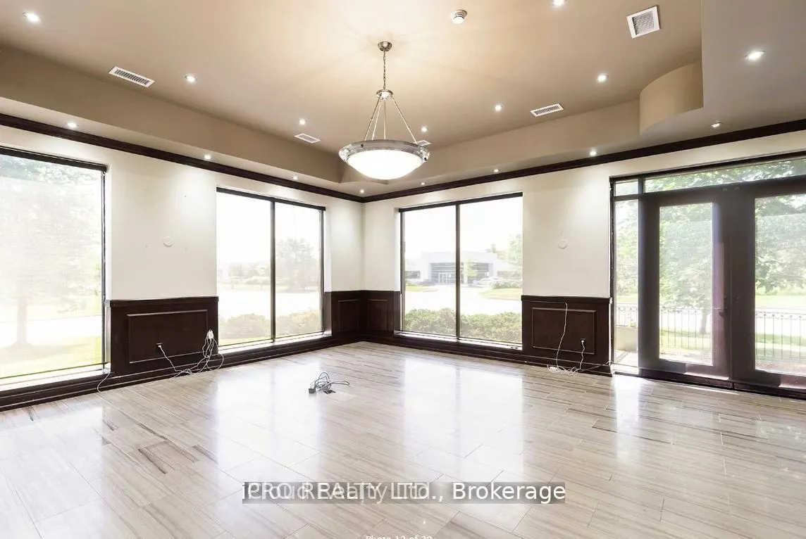 2556 Meadowpine Boulevard