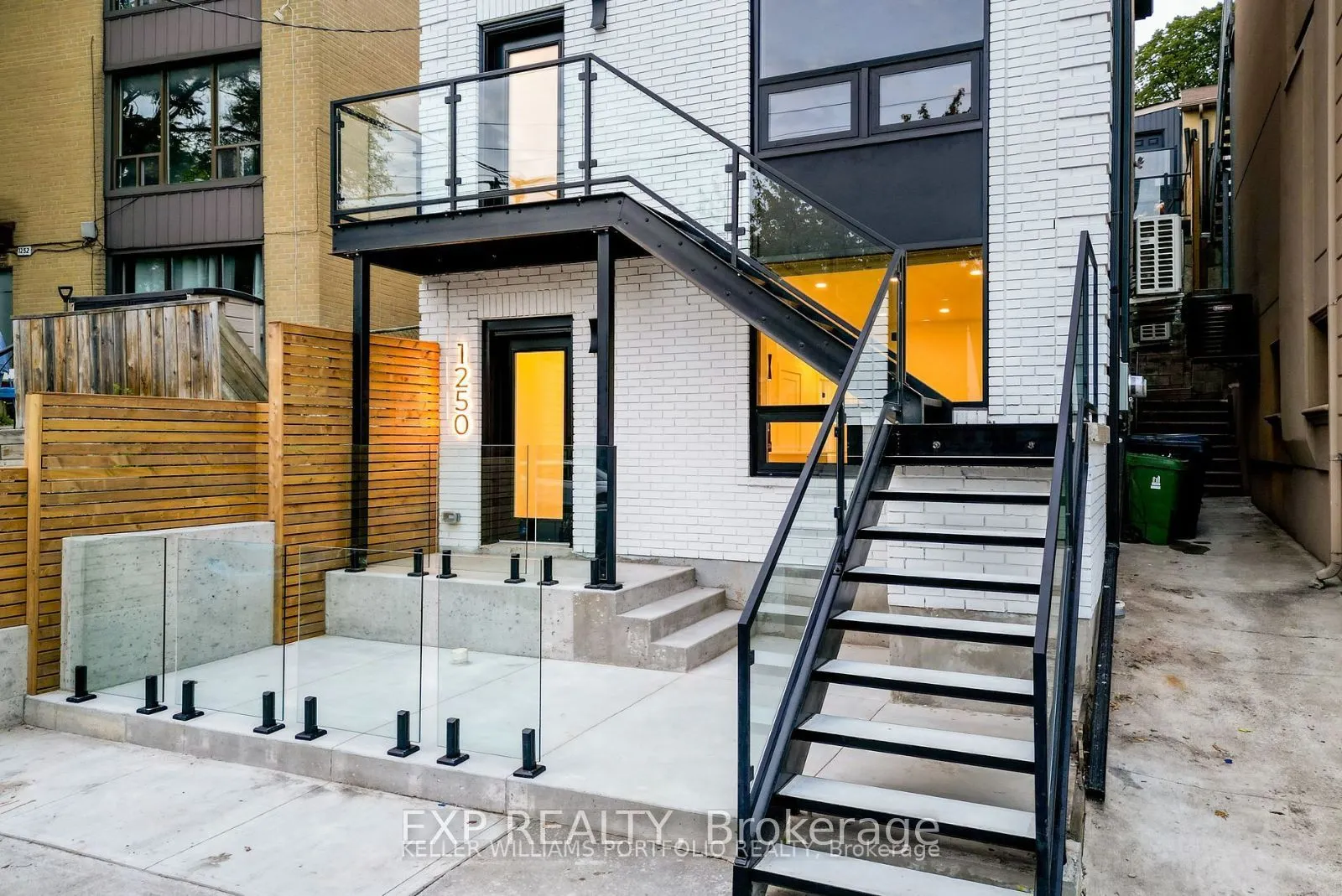 1250 Davenport Avenue, #1