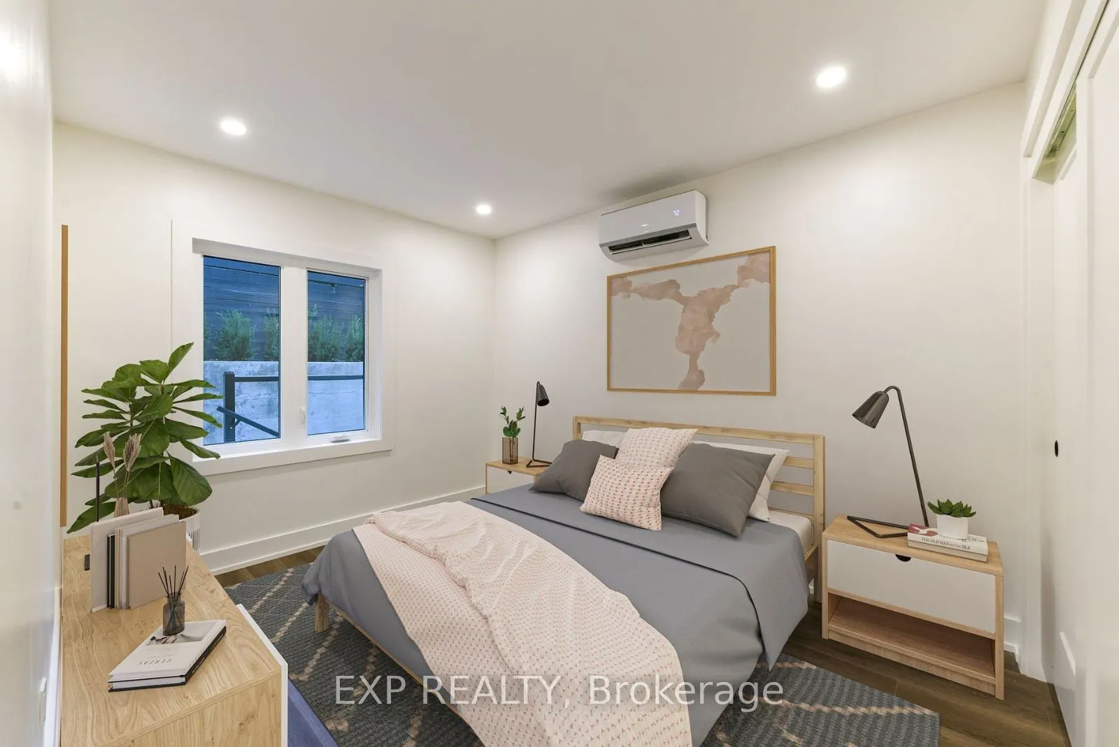 1250 Davenport Avenue, #2
