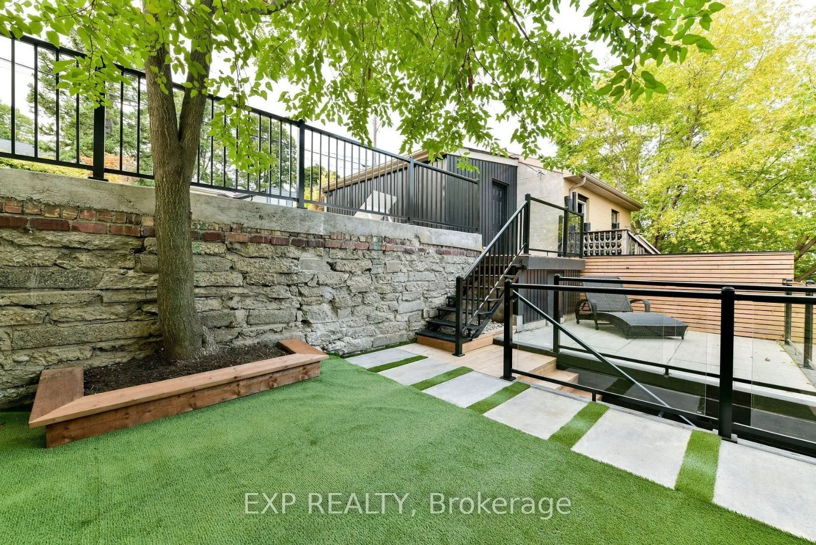 1250 Davenport Avenue, #3