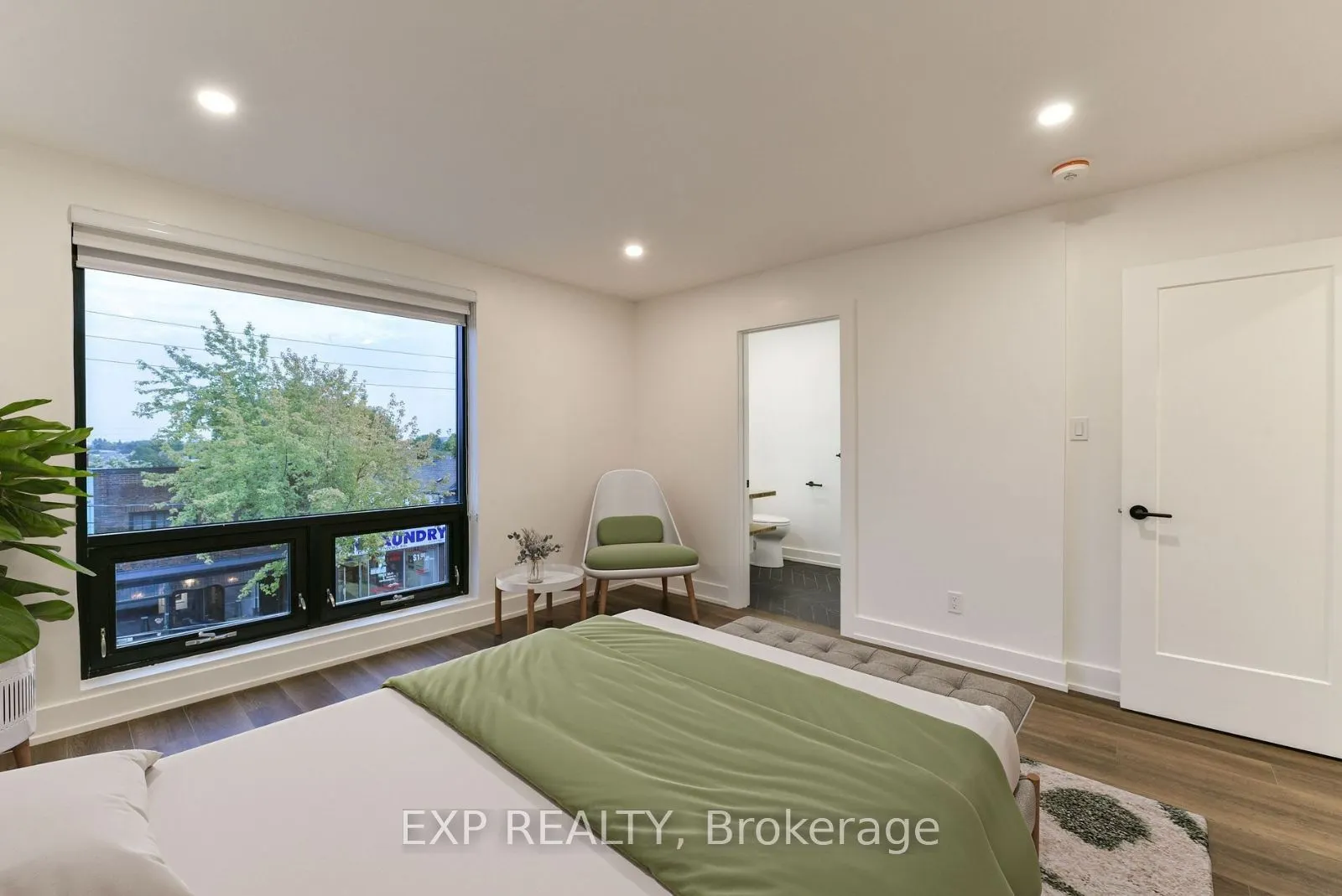 1250 Davenport Avenue, #3