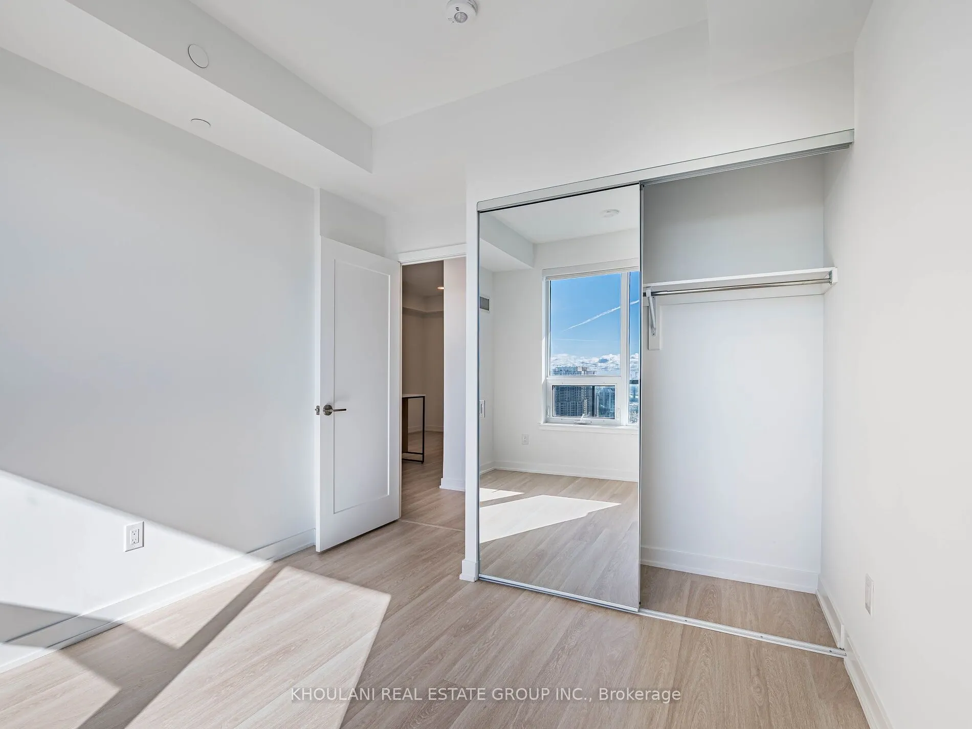 5105 Hurontario Street, #2903