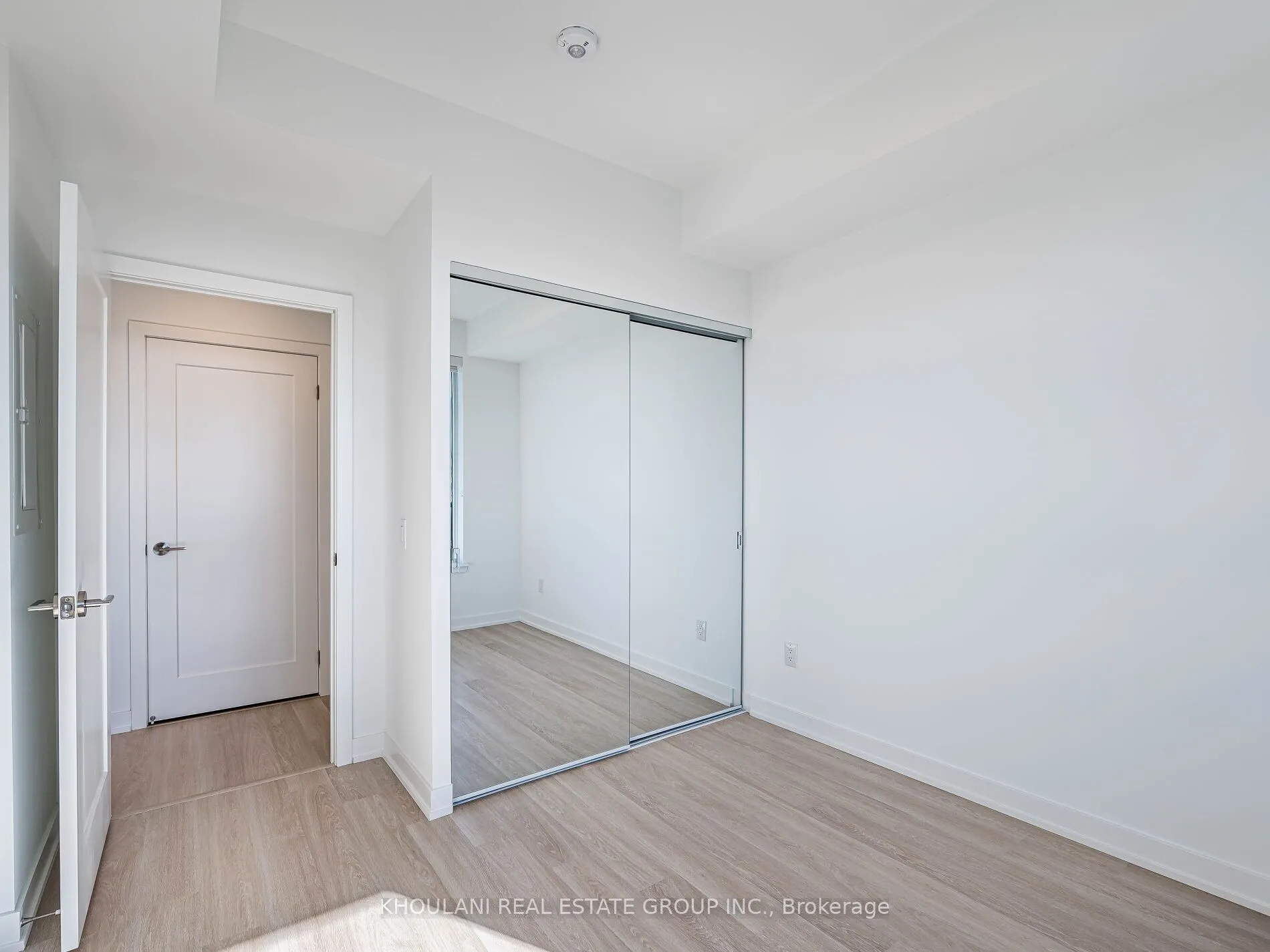 5105 Hurontario Street, #2903