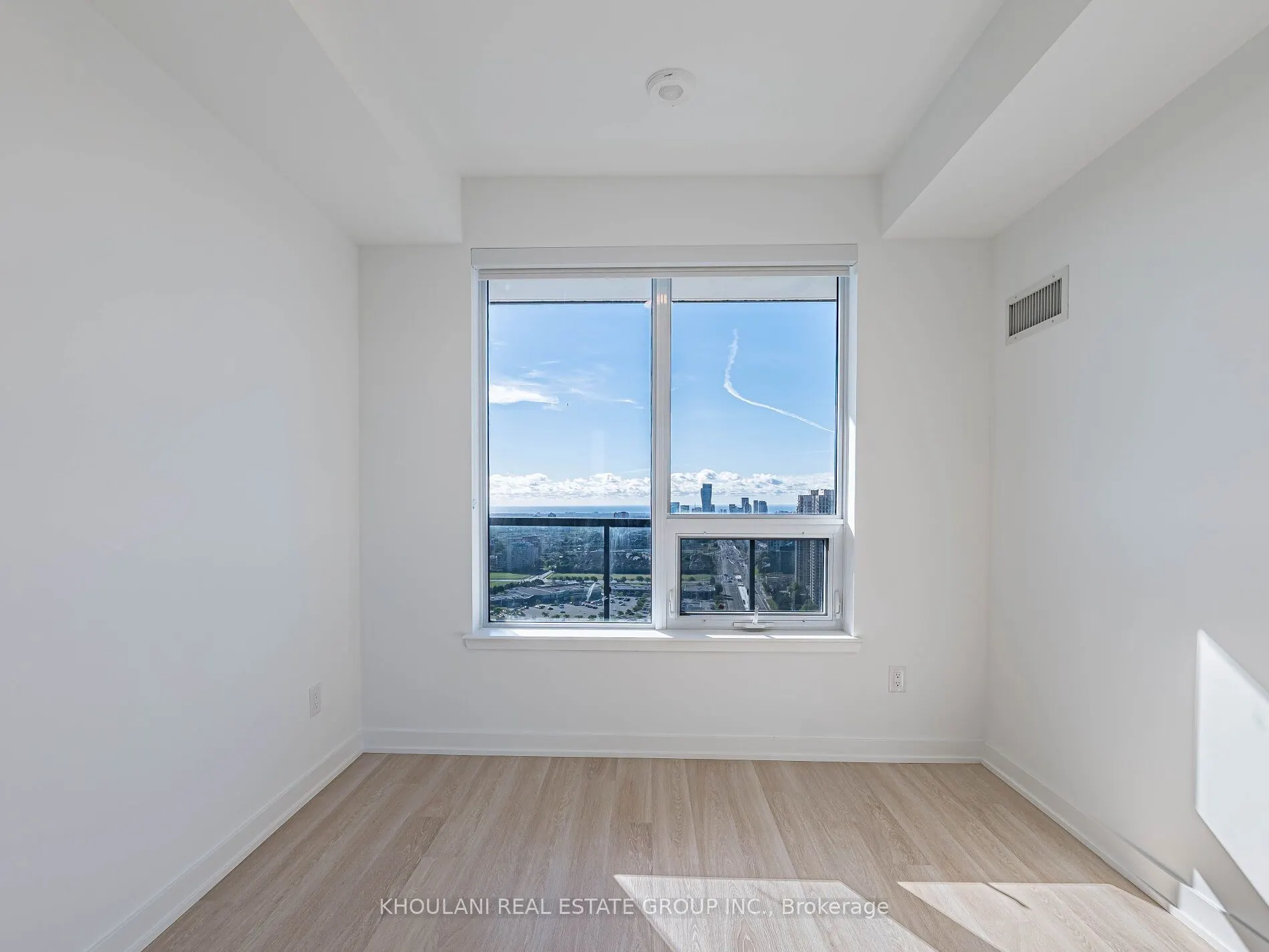 5105 Hurontario Street, #2903