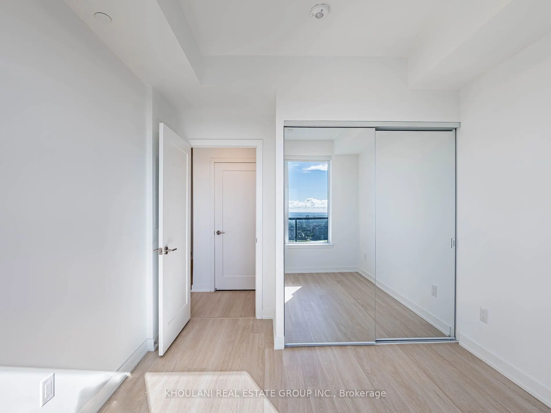 5105 Hurontario Street, #2903