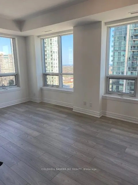 36 Elm Drive W, #1004