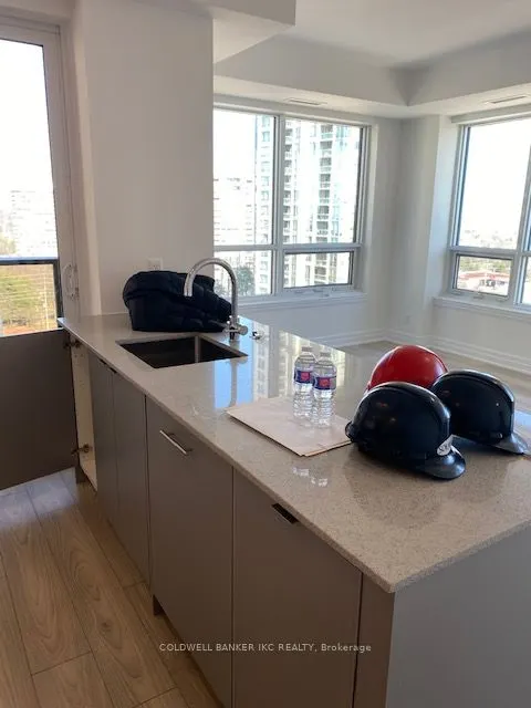 36 Elm Drive W, #1004