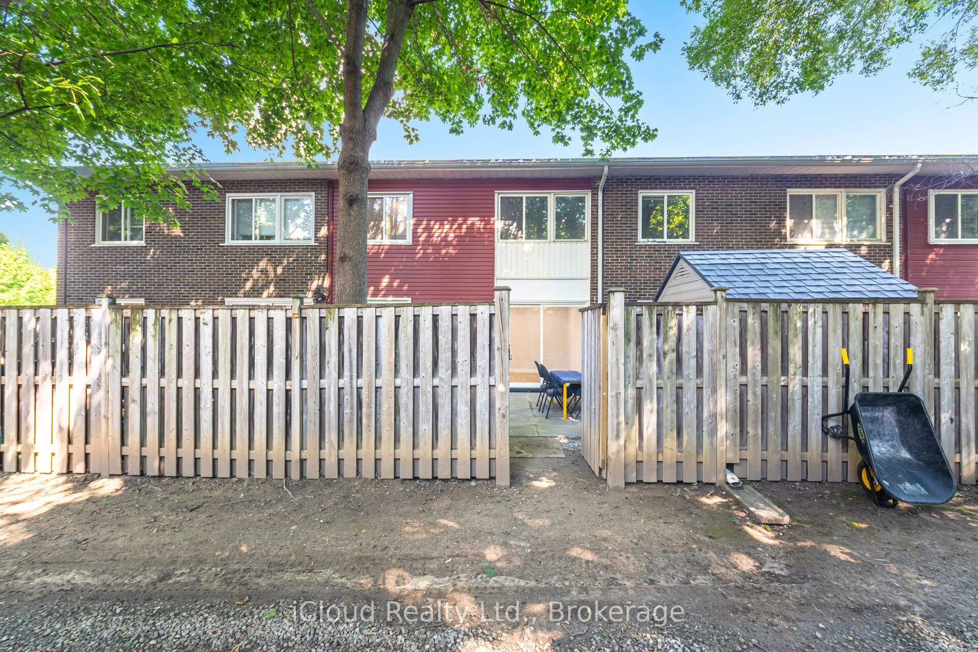 3360 The Credit Woodlands S, #18