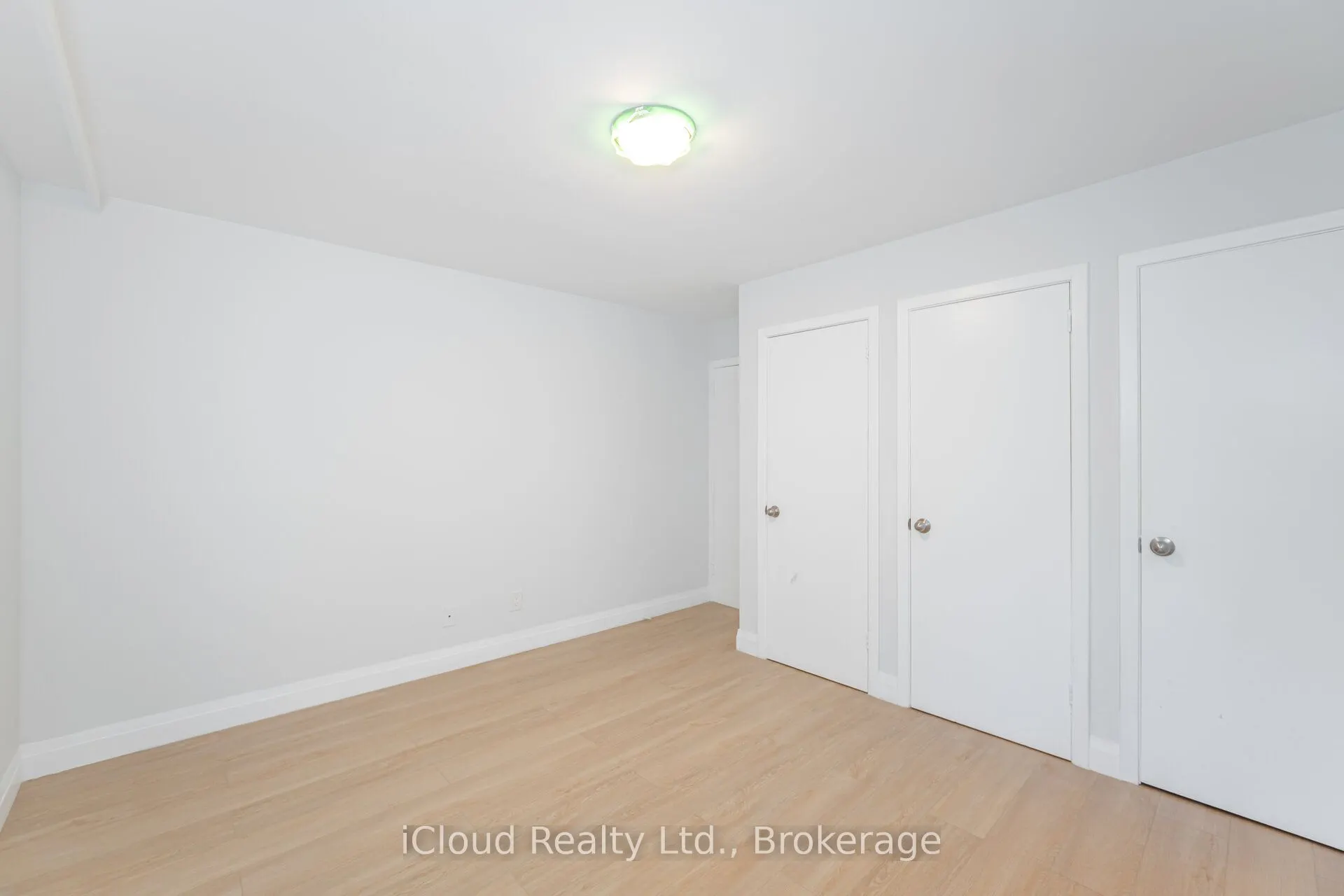 3360 The Credit Woodlands S, #18