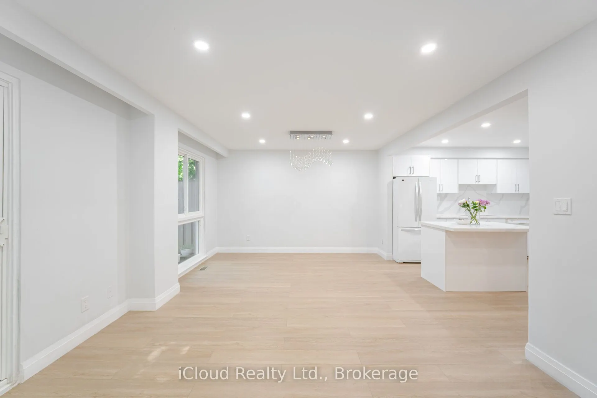 3360 The Credit Woodlands S, #18
