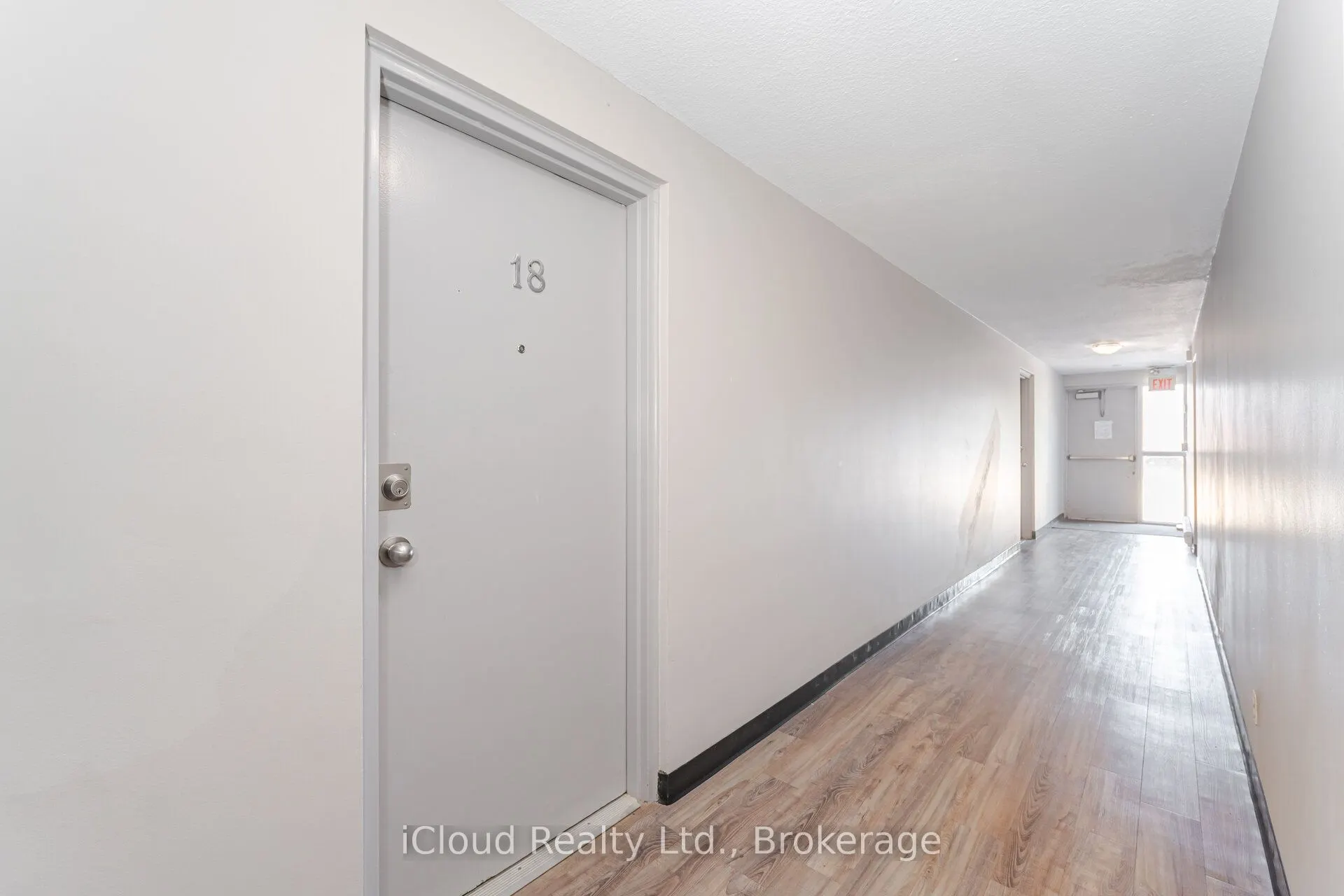 3360 The Credit Woodlands S, #18