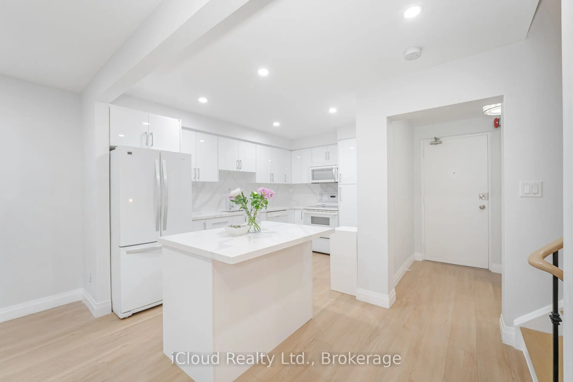 3360 The Credit Woodlands S, #18