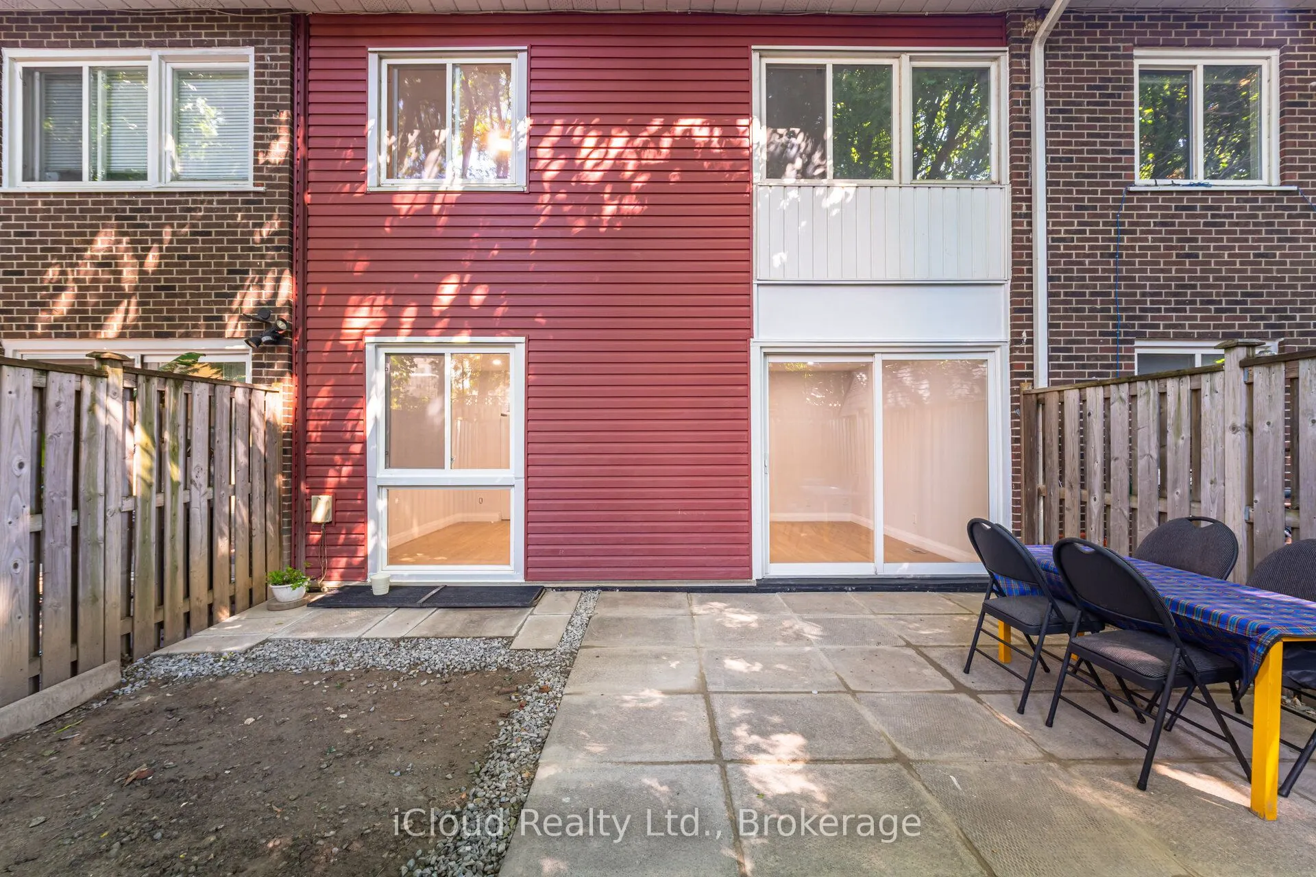 3360 The Credit Woodlands S, #18