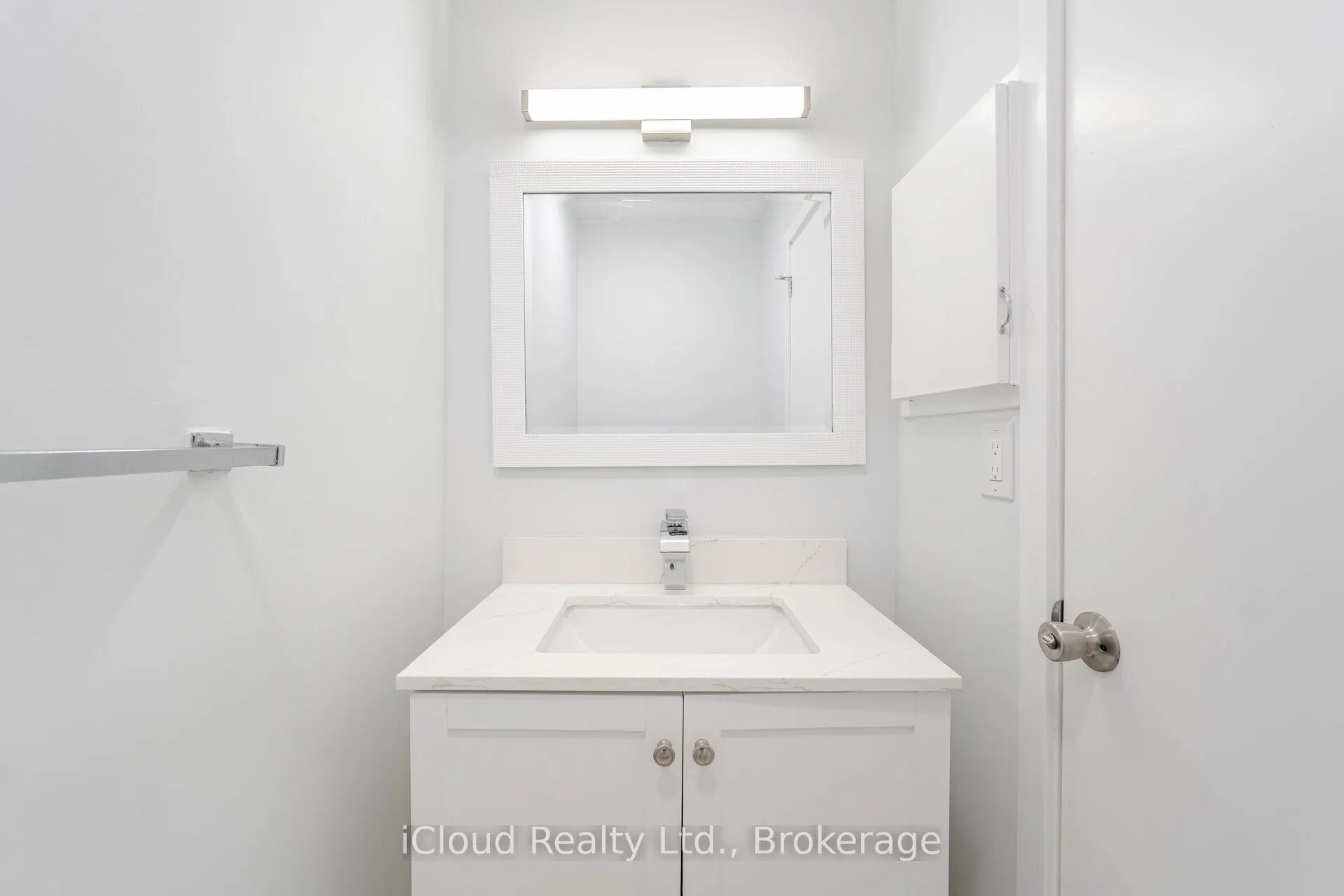 3360 The Credit Woodlands S, #18