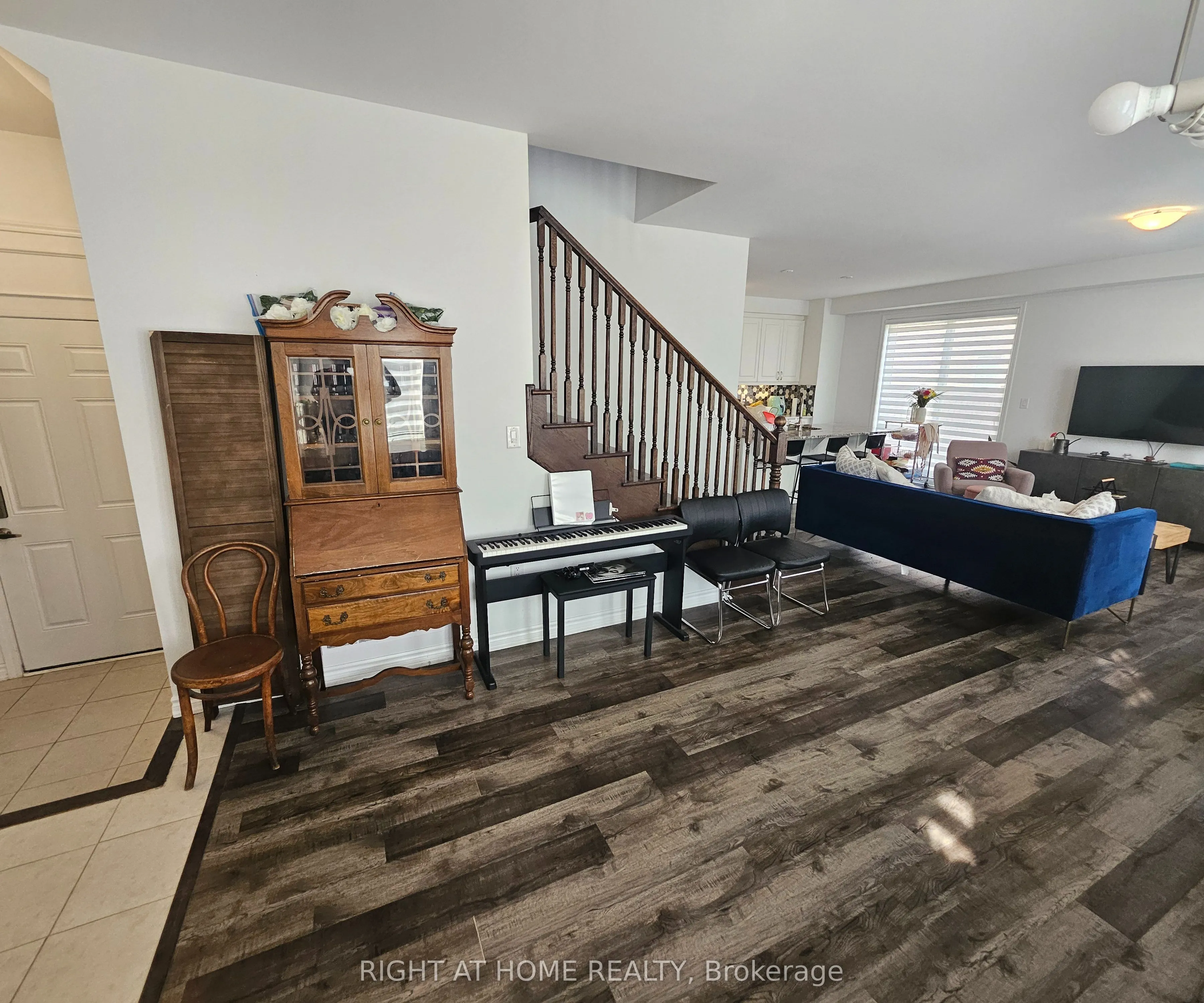 852 Aspen Terrace