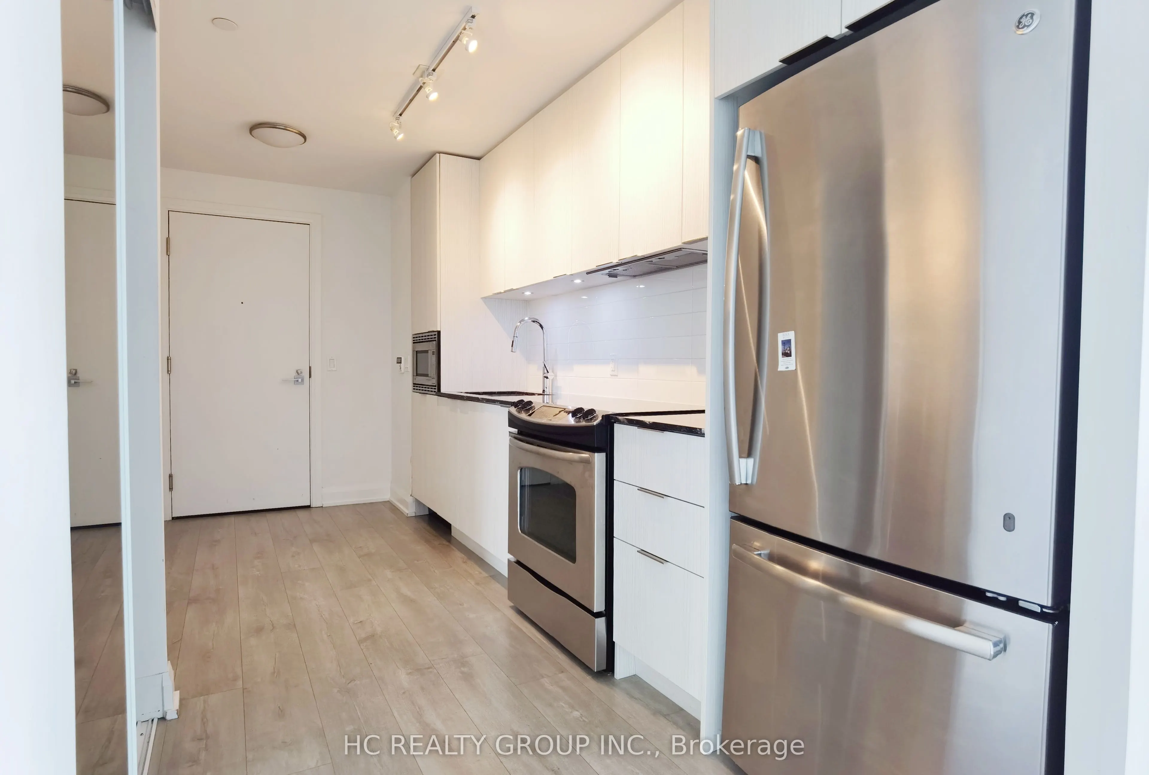 110 Marine Parade Drive, #909