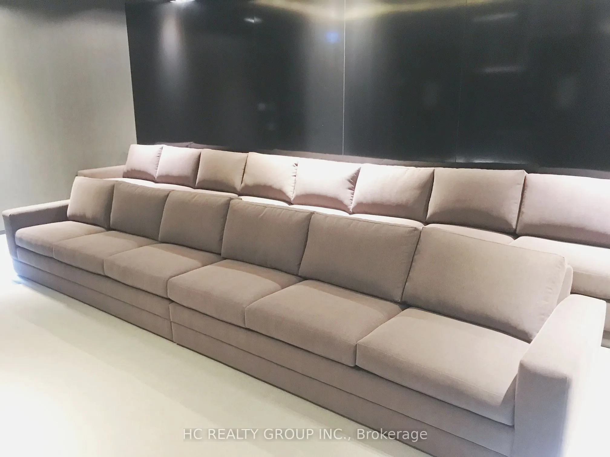 110 Marine Parade Drive, #909