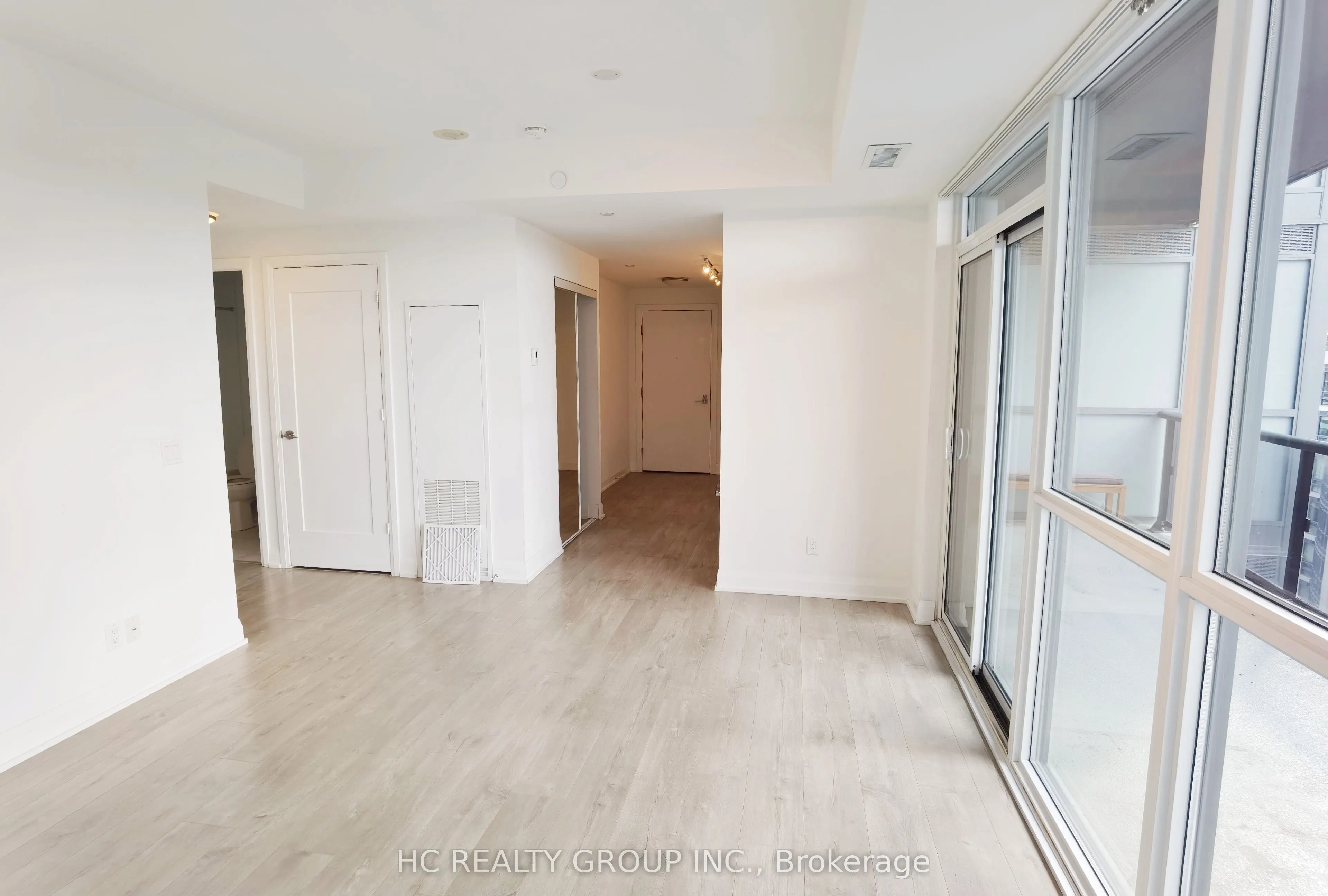 110 Marine Parade Drive, #909
