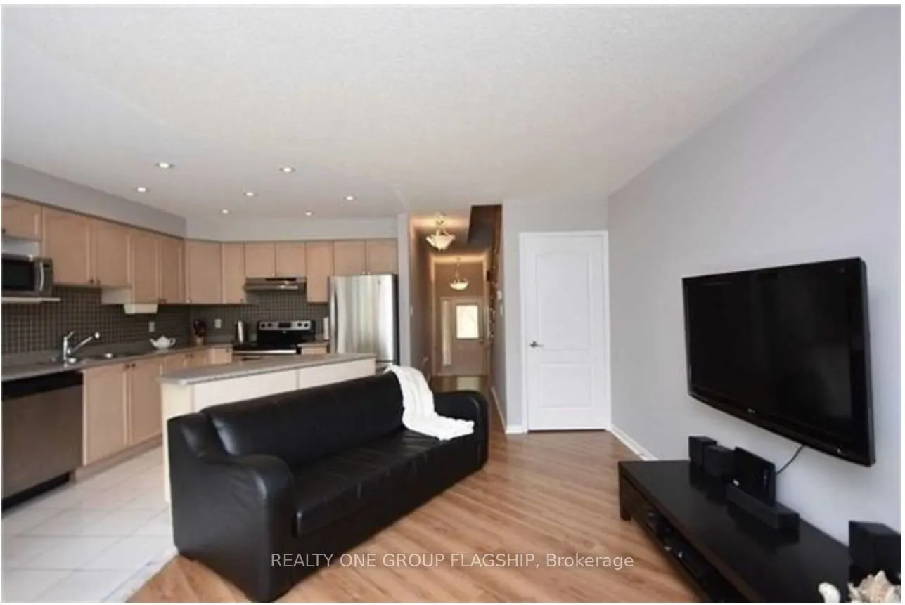 5530 Glen Erin Drive, #166