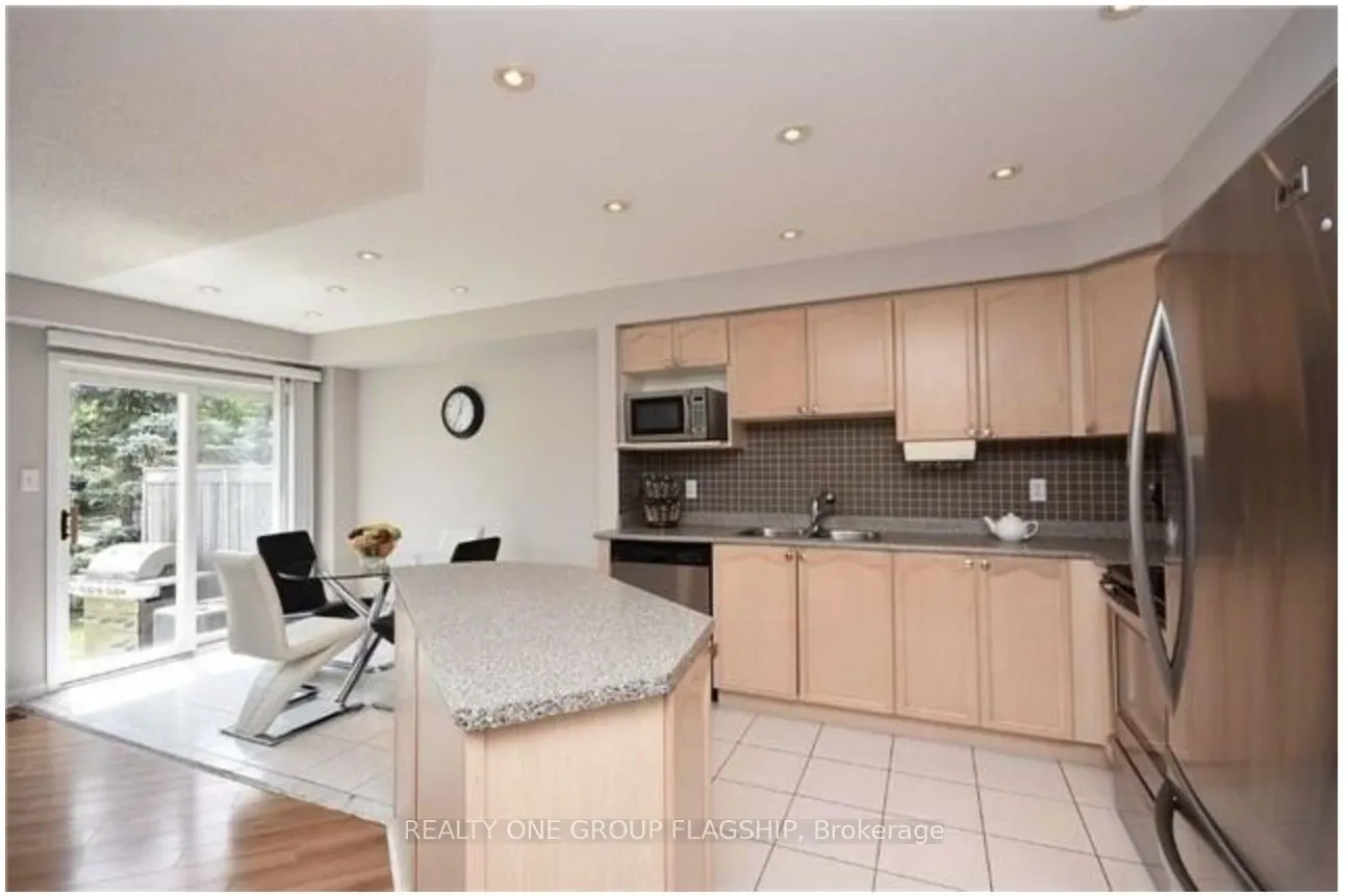 5530 Glen Erin Drive, #166
