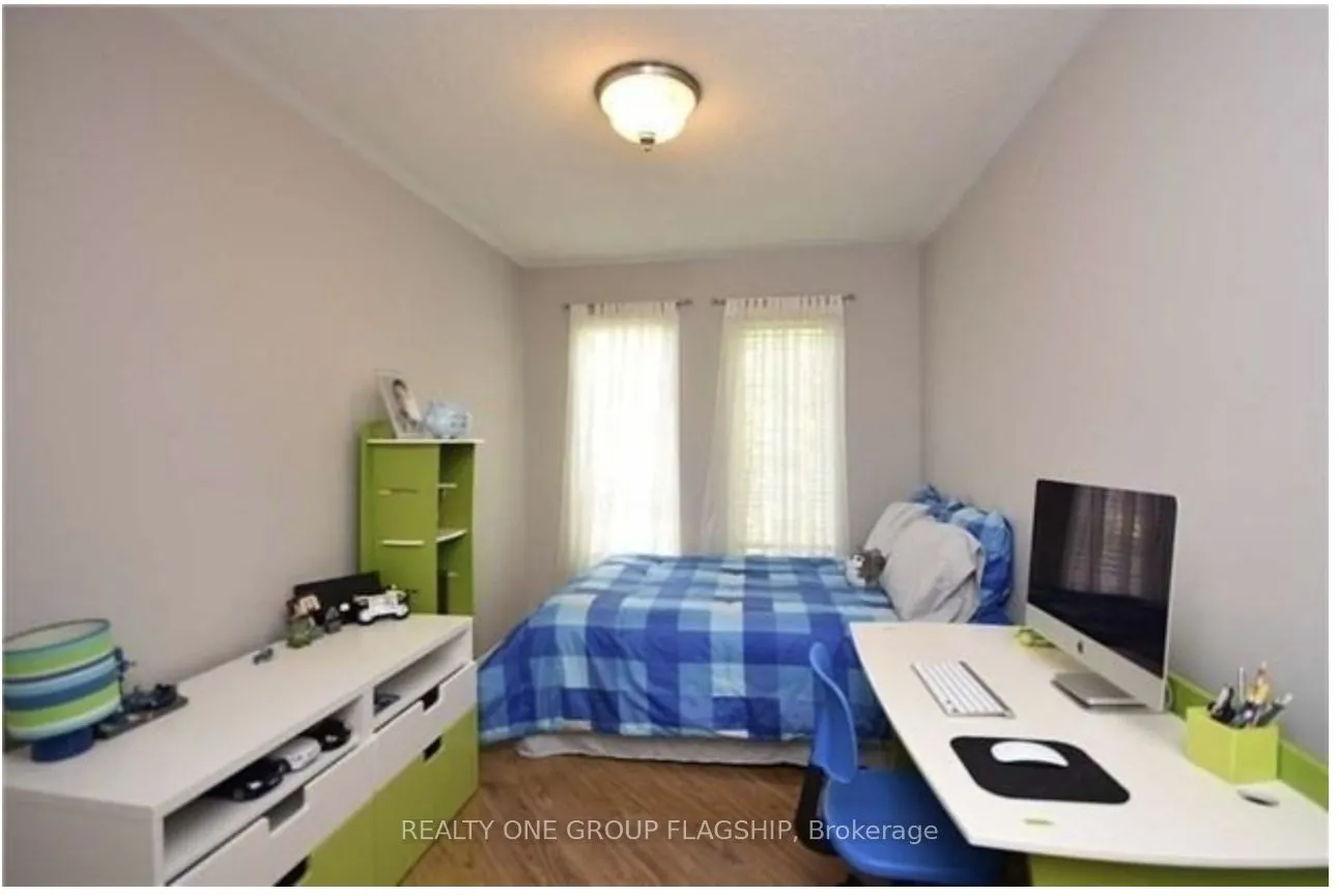 5530 Glen Erin Drive, #166
