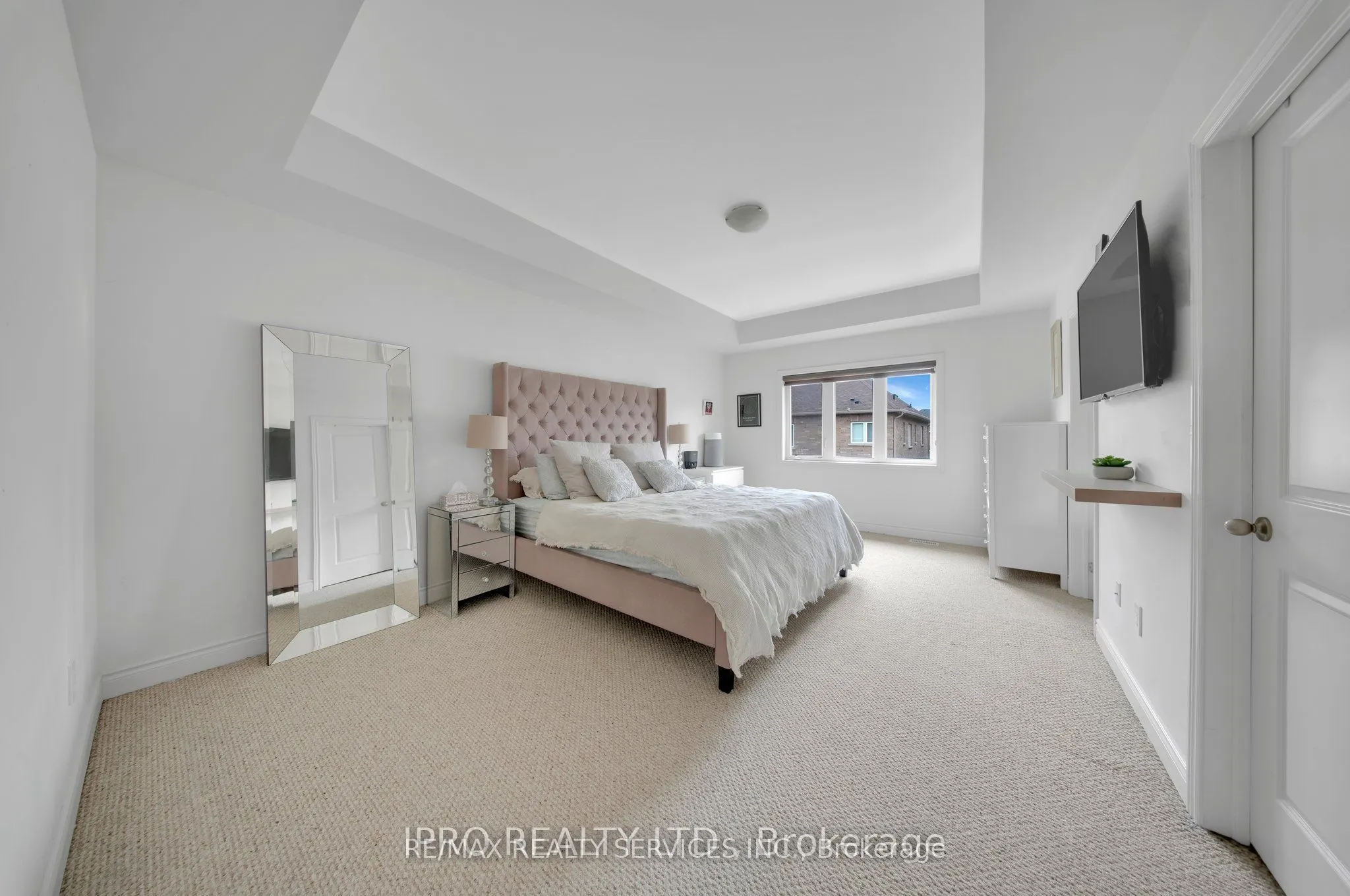 12 Goodsway Street