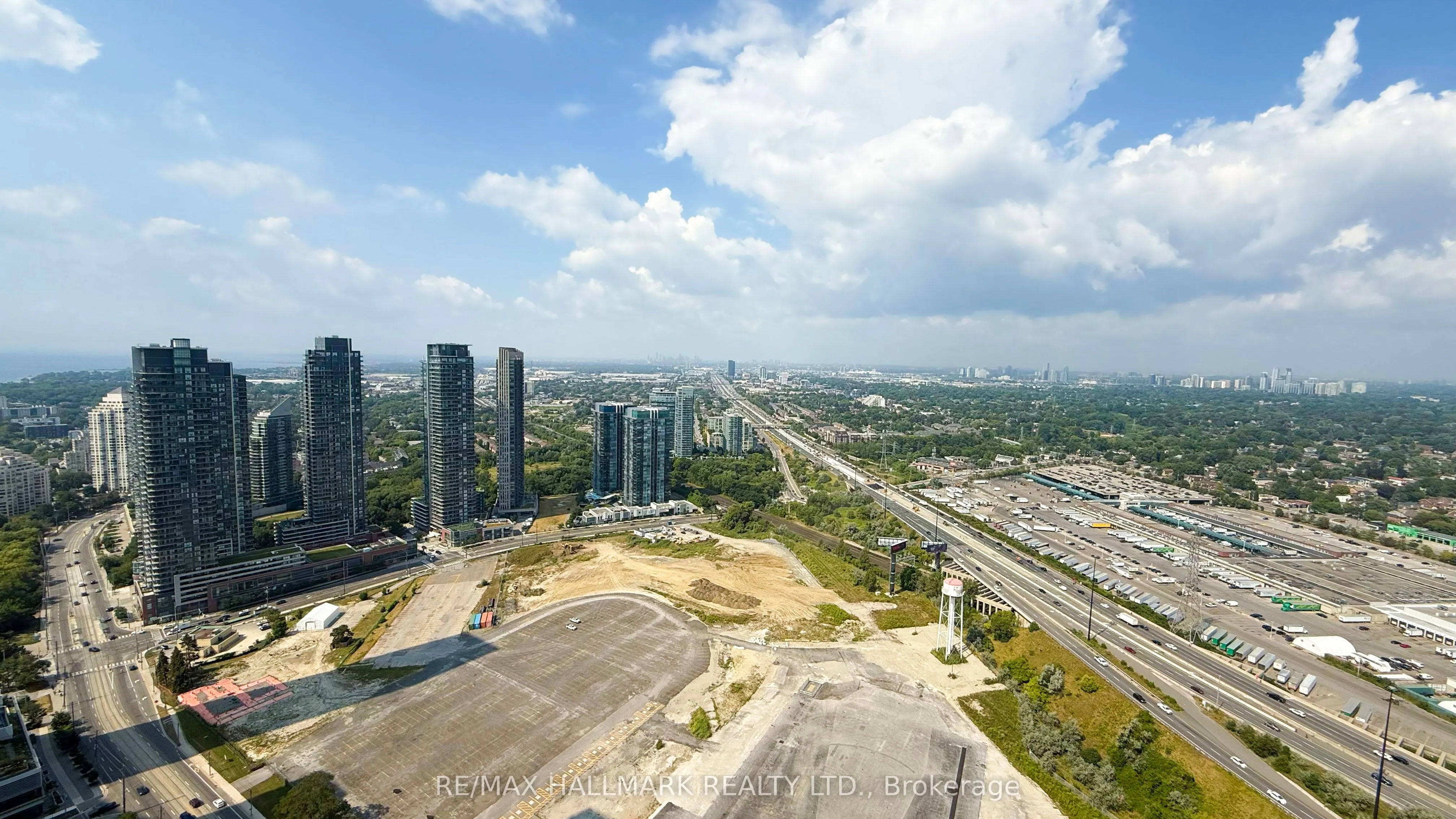 38 Annie Craig Drive, #4811