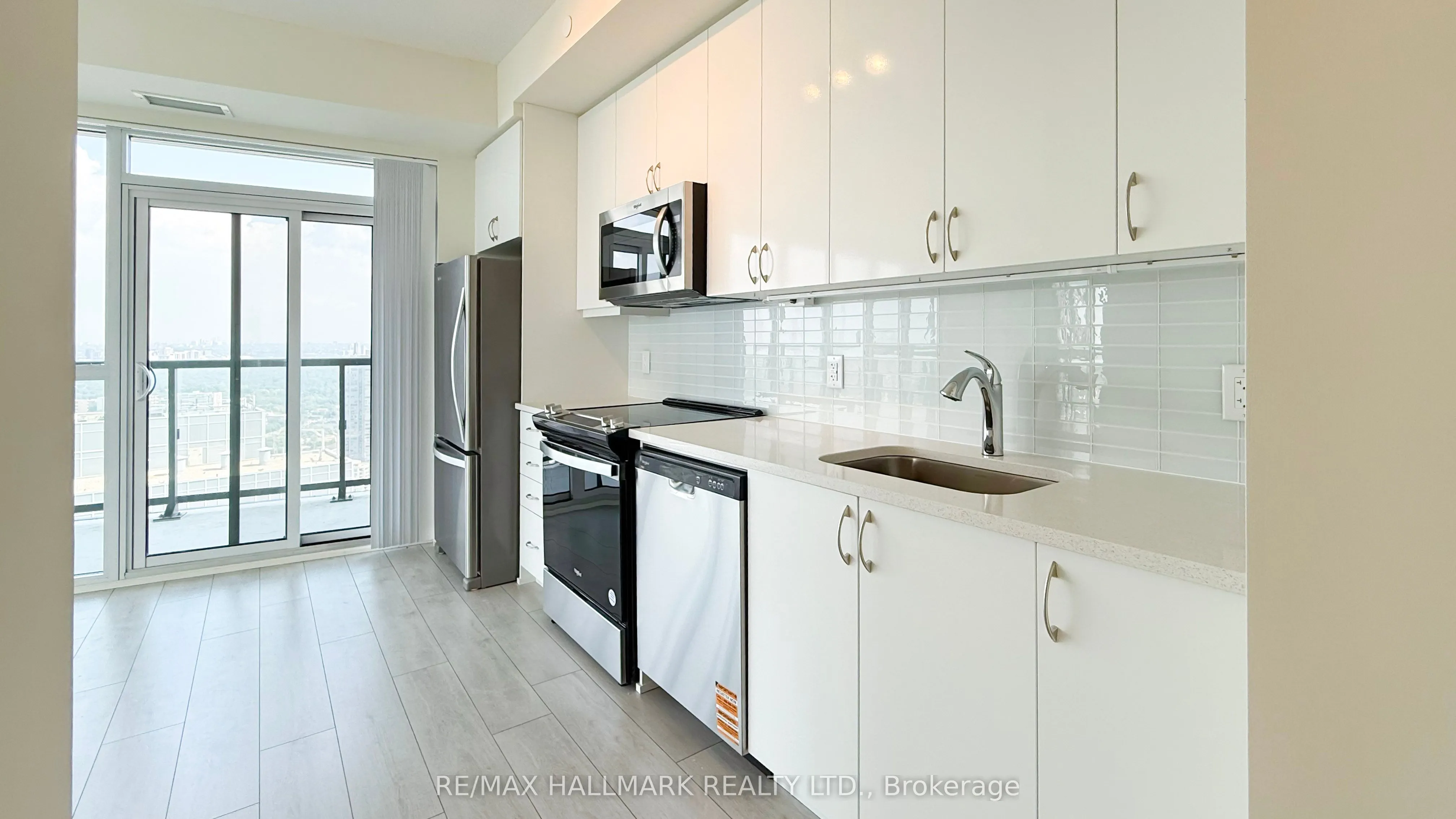38 Annie Craig Drive, #4811