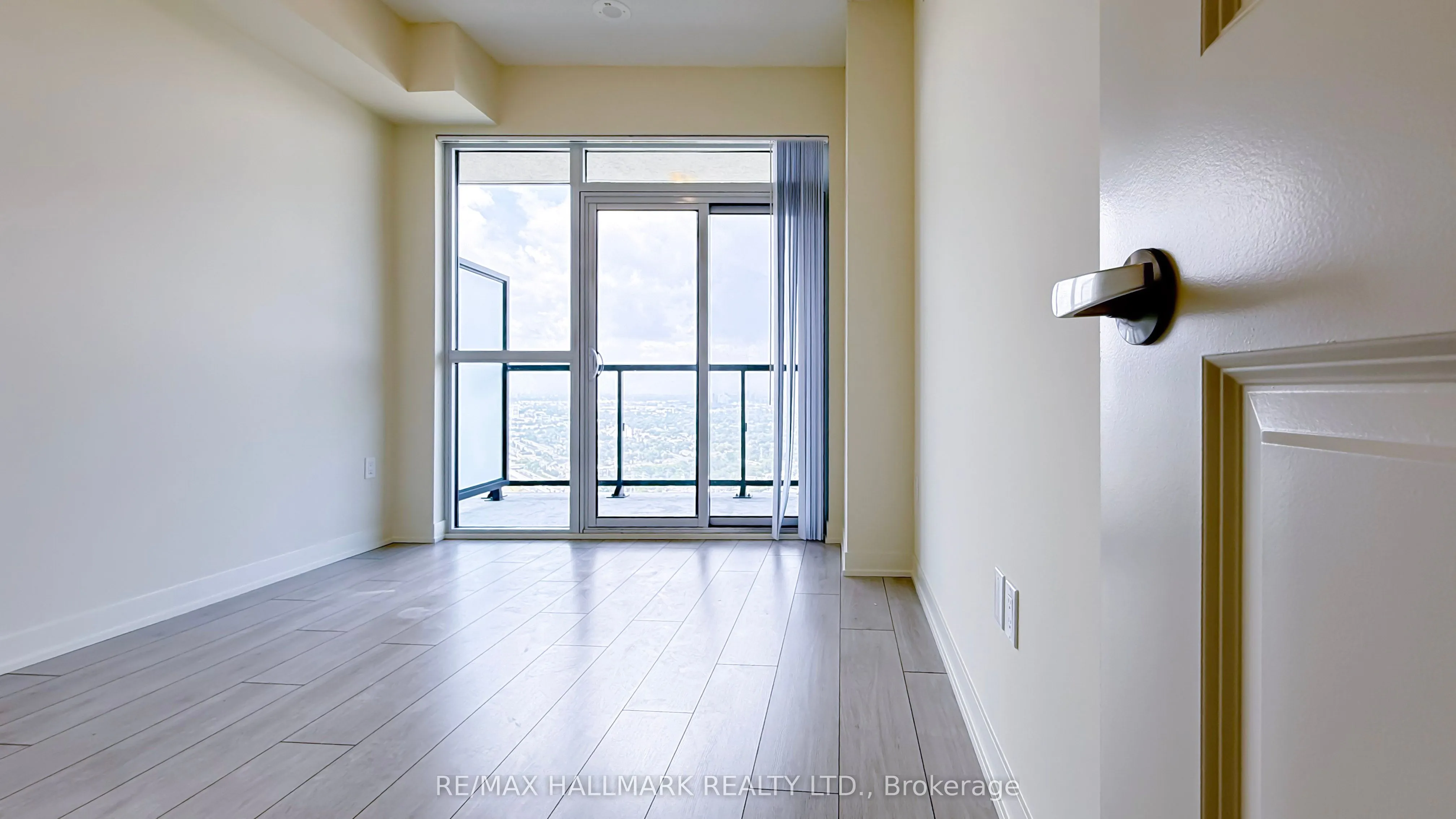 38 Annie Craig Drive, #4811