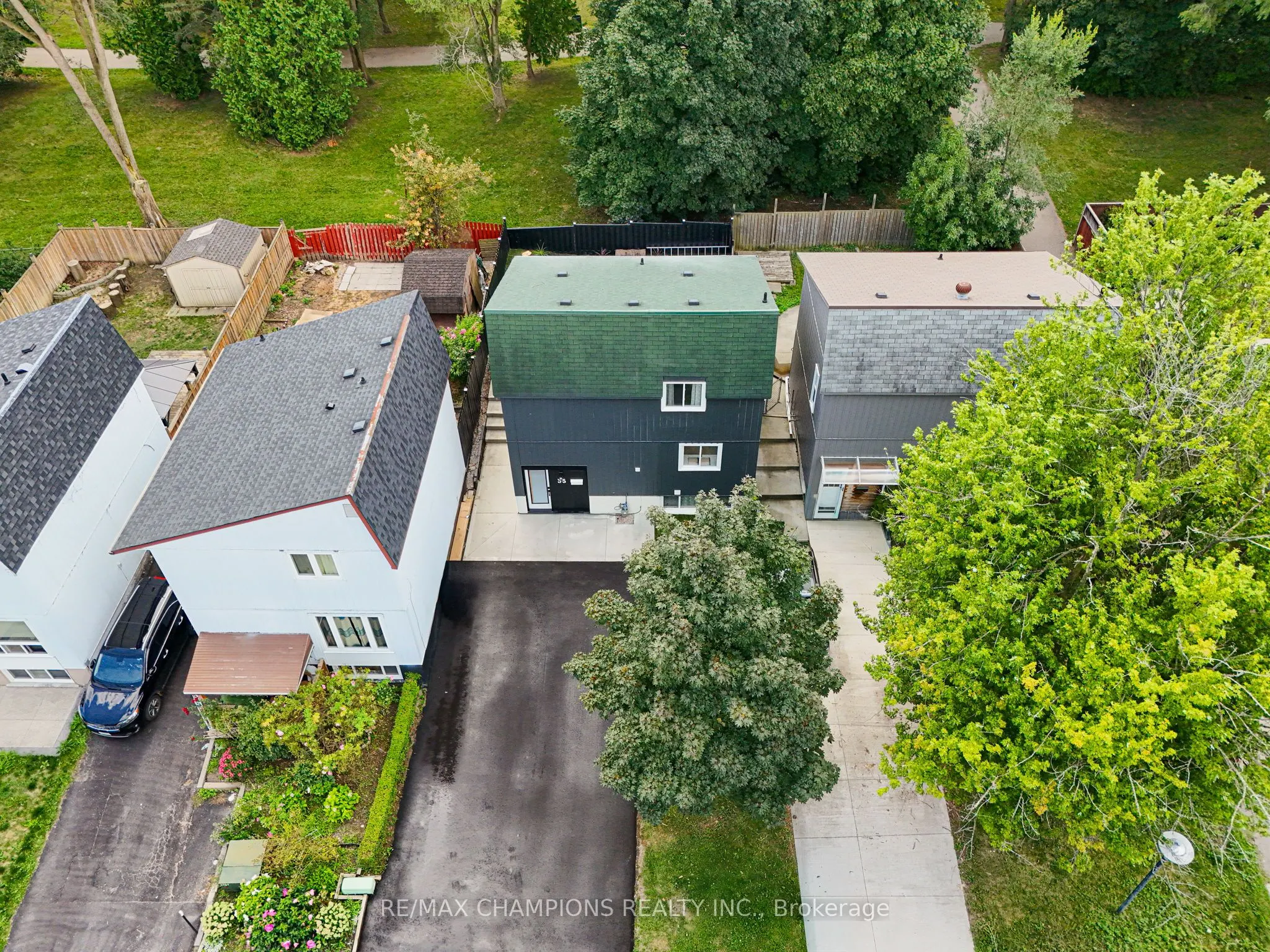 35 Hercules Court