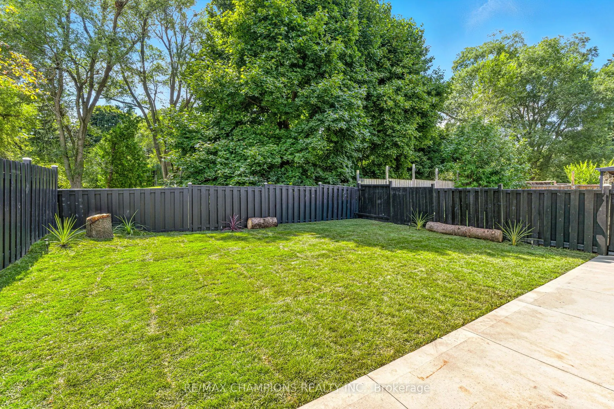 35 Hercules Court