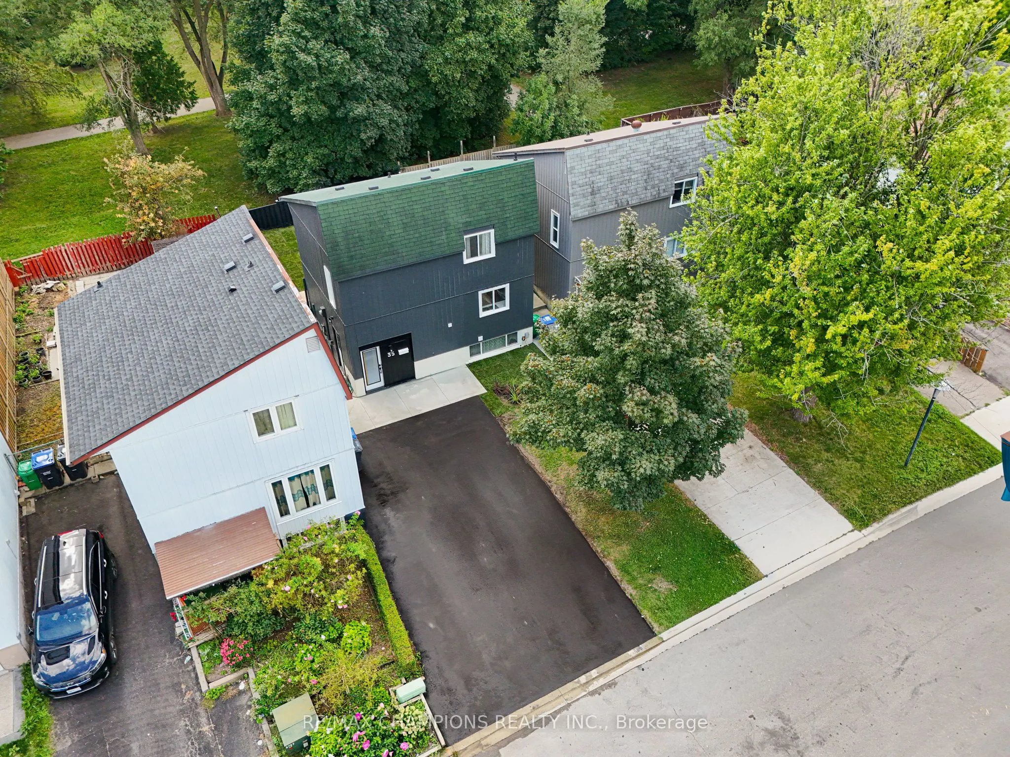 35 Hercules Court