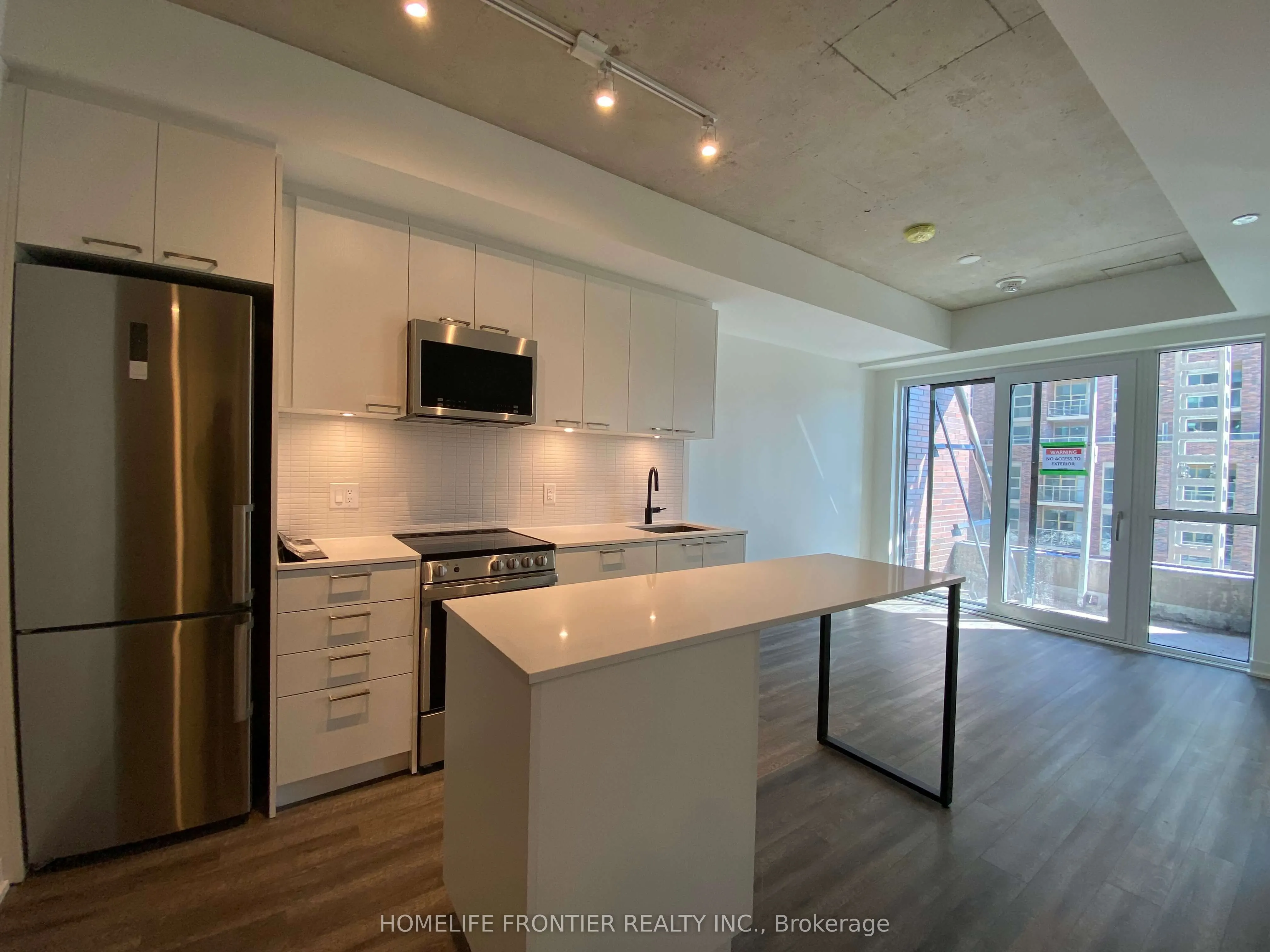 1808 St. Clair Avenue W, #412
