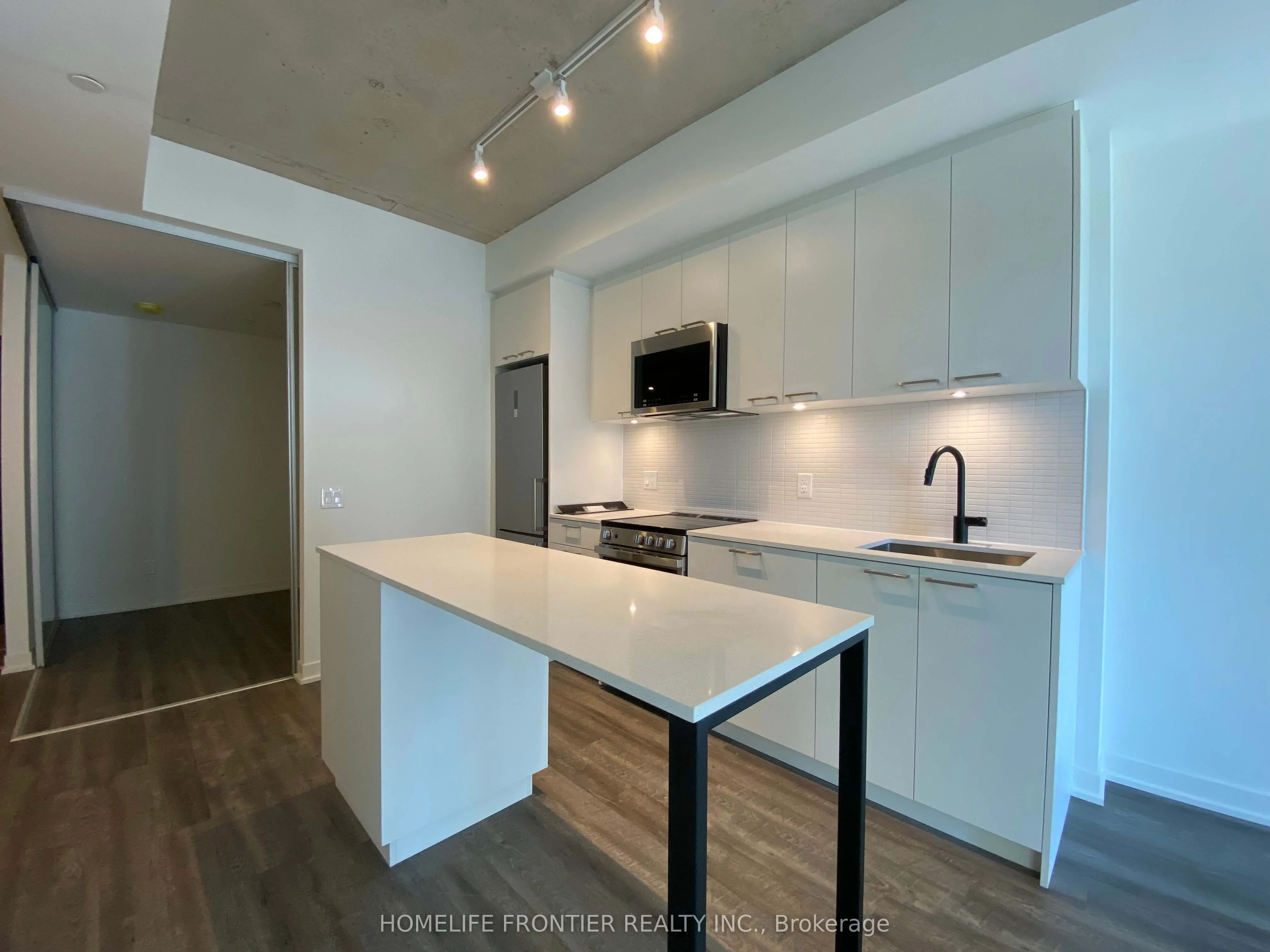 1808 St. Clair Avenue W, #412